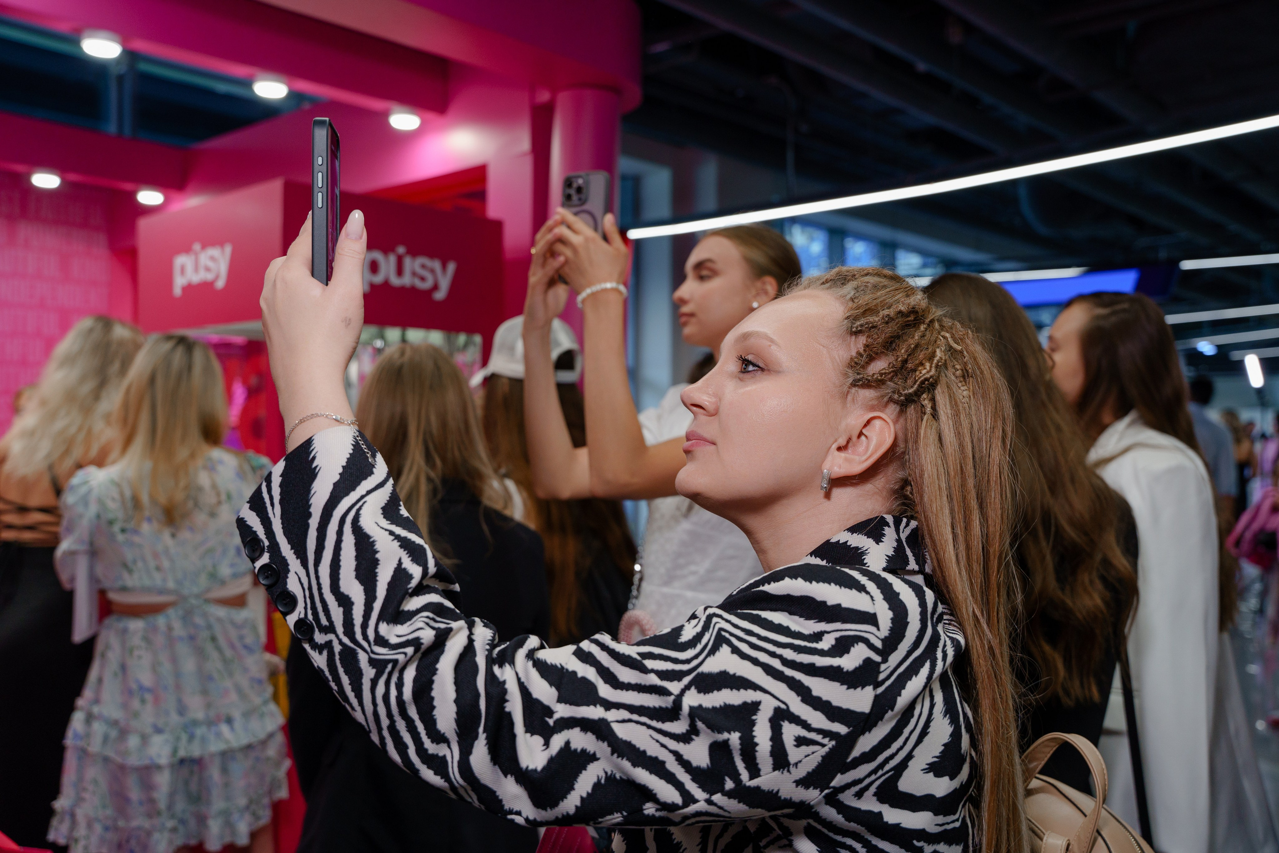 Фотограф на самую масштабную женскую конференцию в России WomenConf. Репортажный фотограф Москва Сергей Дружинин