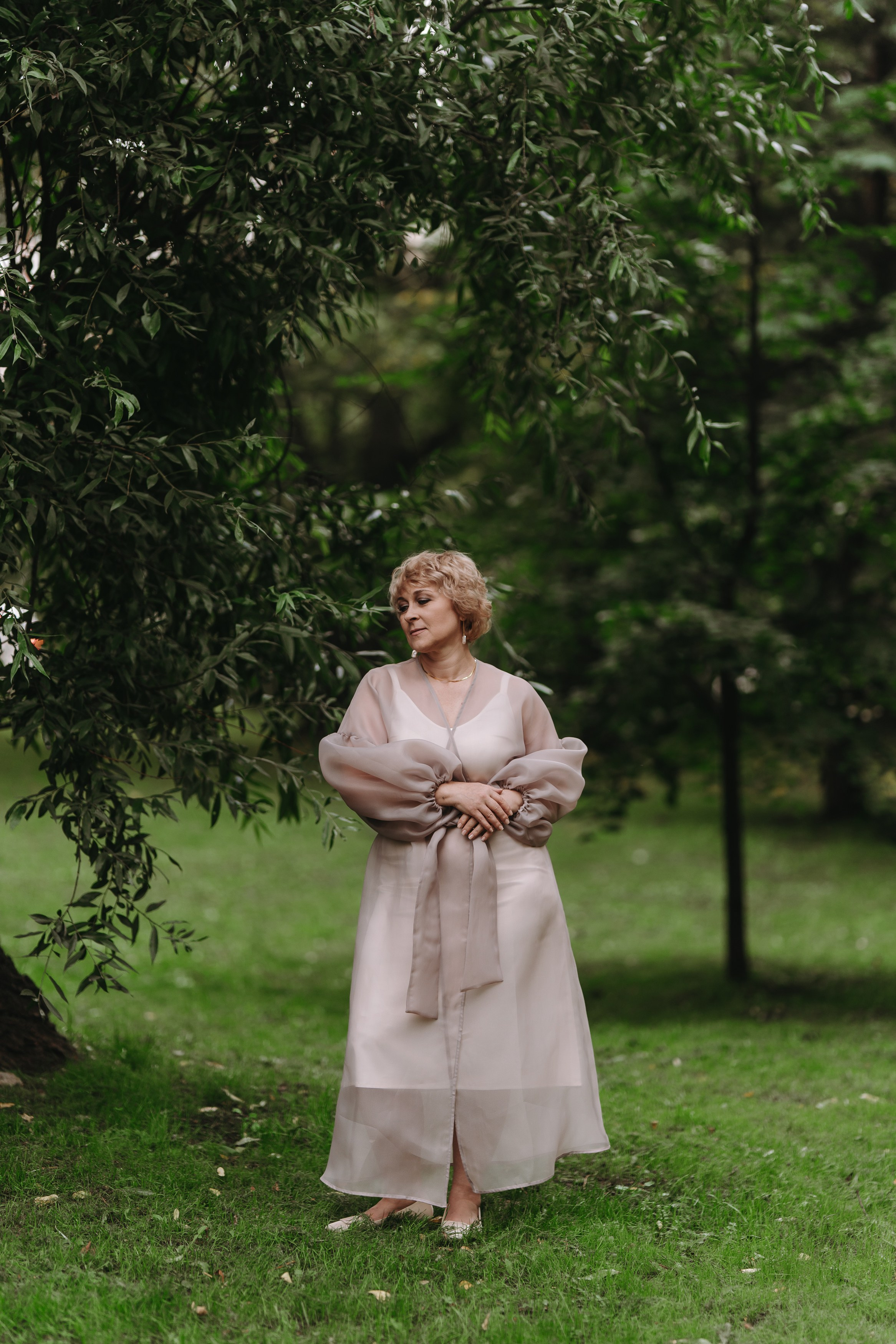 женский портрет в профиль