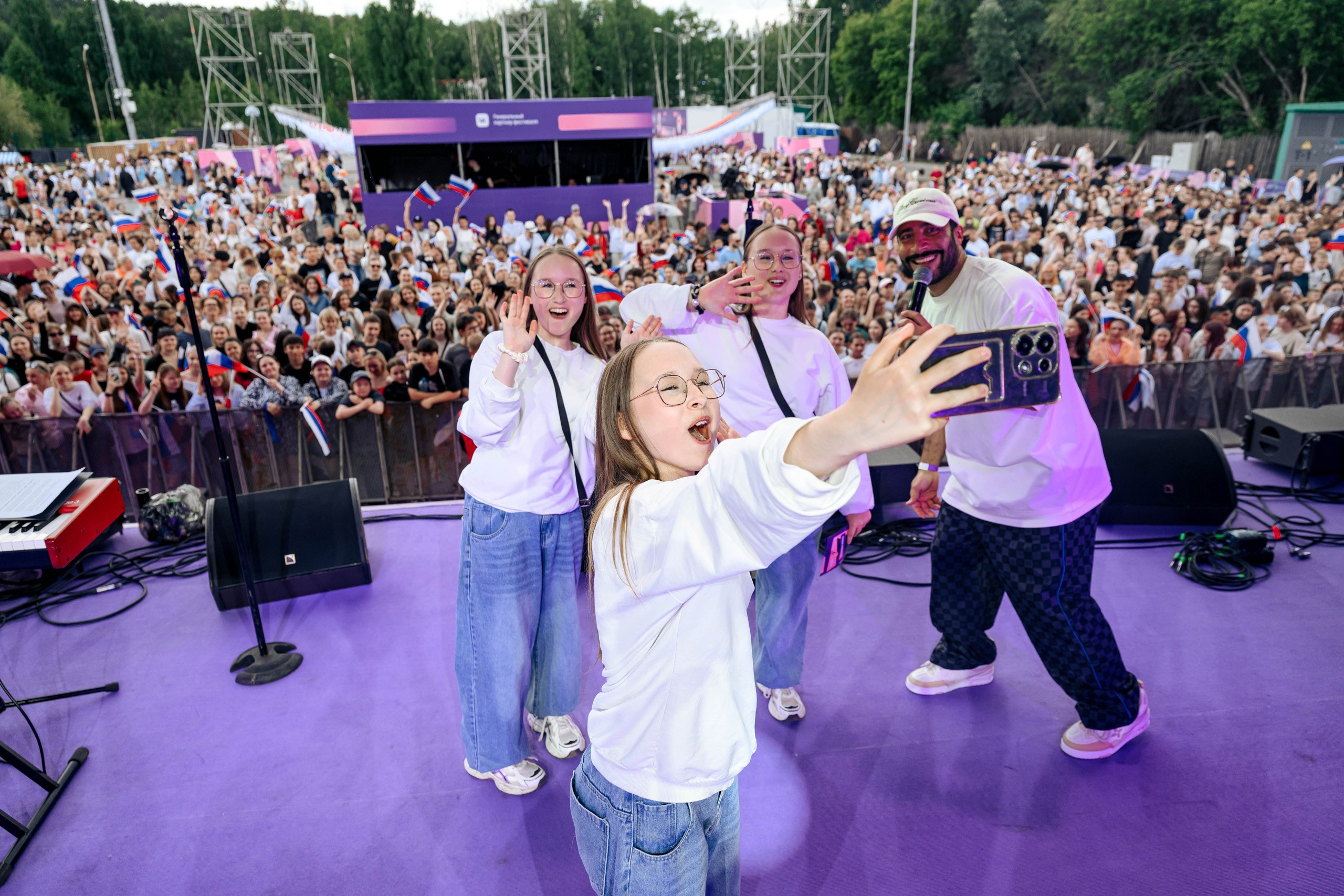 БЛОГЕРЫ РОССИИ. Максим Комаров — Профессиональный фотограф