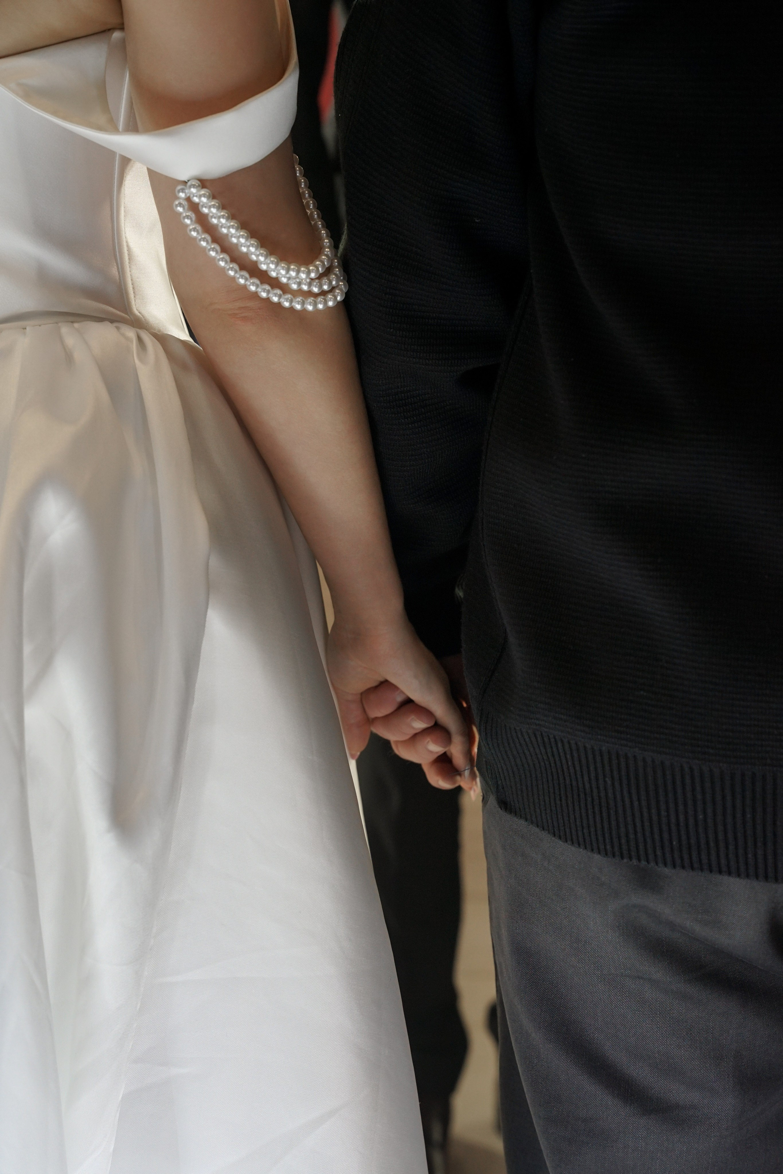 Кристина и Андрей: лавстори в гостинице и динамичный банкет. Фотограф в Иркутске