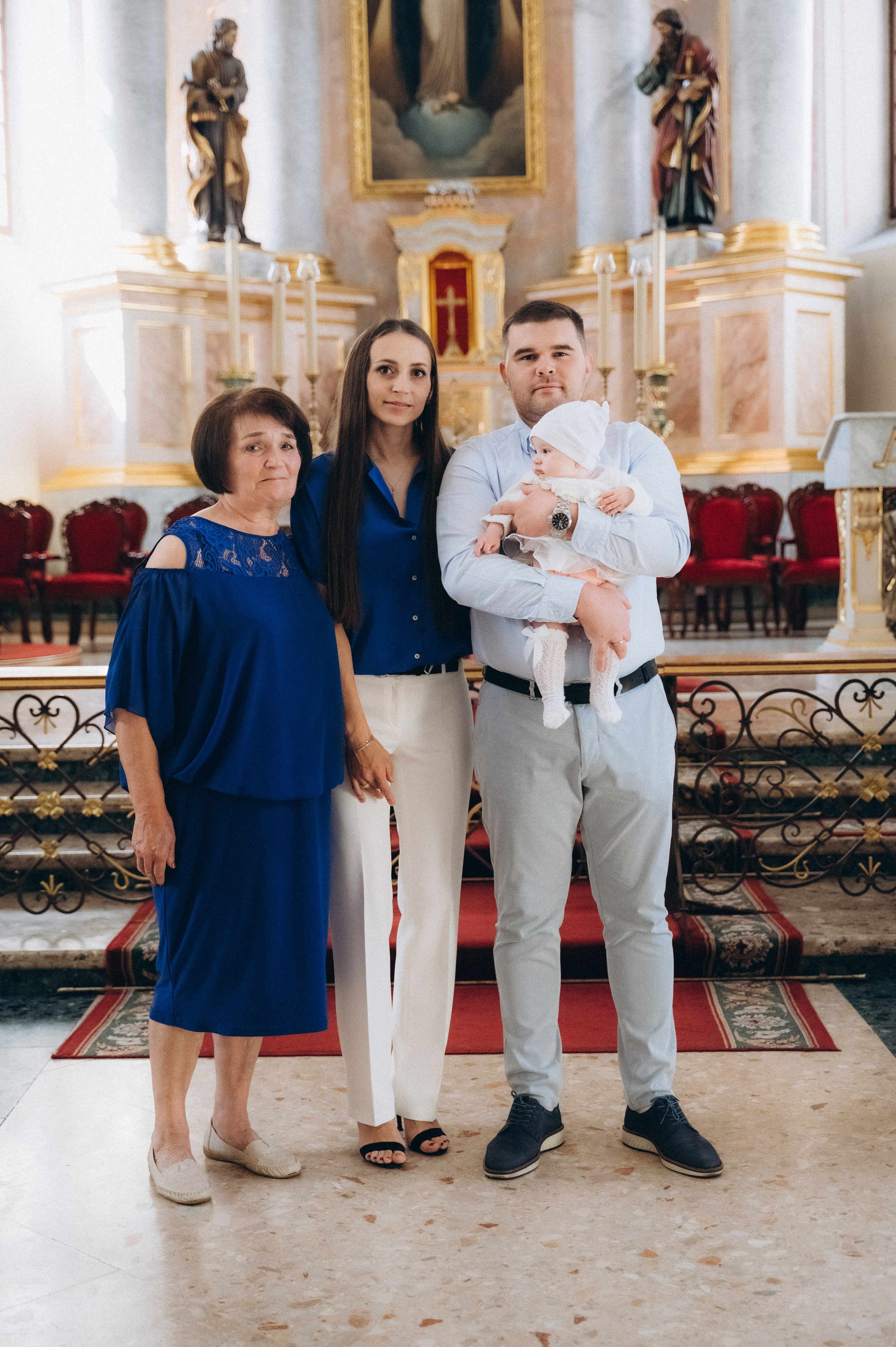 Крещение Василисы Архикафедральный костел Имени Пресвятой Девы Марии. Семейный фотограф в Минске Дарья Дреко