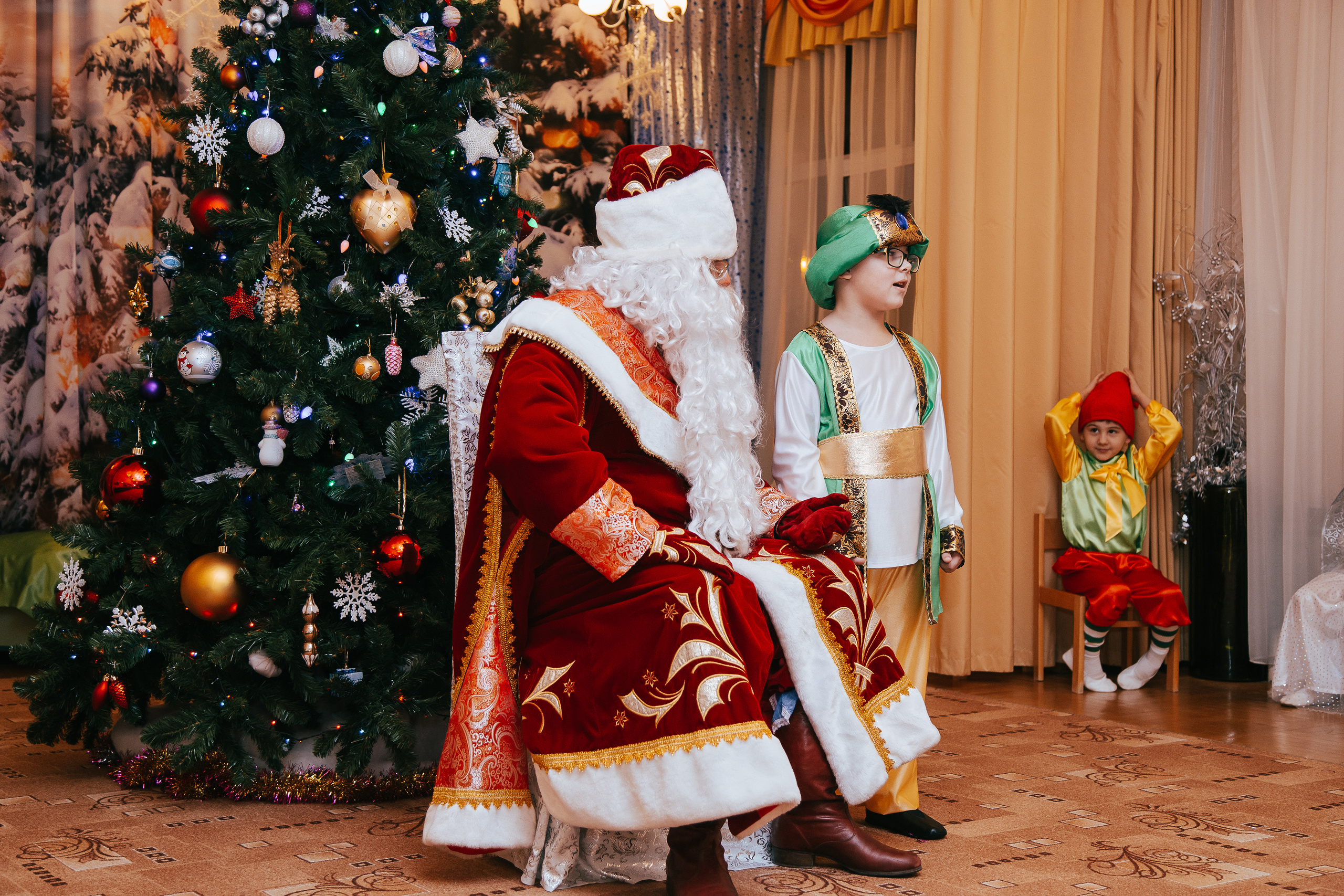Новый год в саду. Свадебный Семейный Репортажный фотограф в Москве