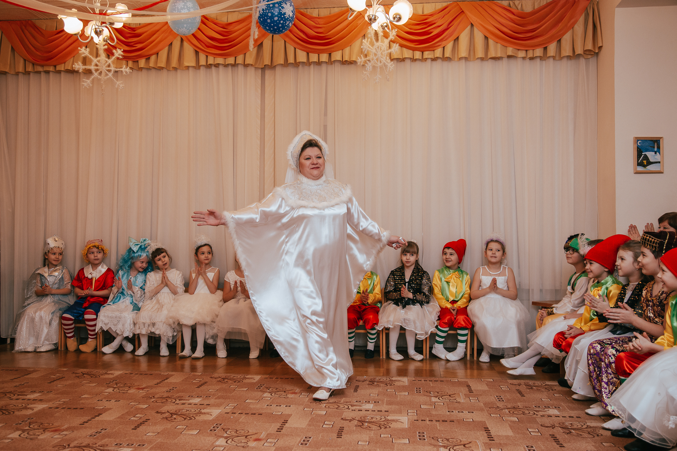 Новый год в саду. Свадебный Семейный Репортажный фотограф в Москве