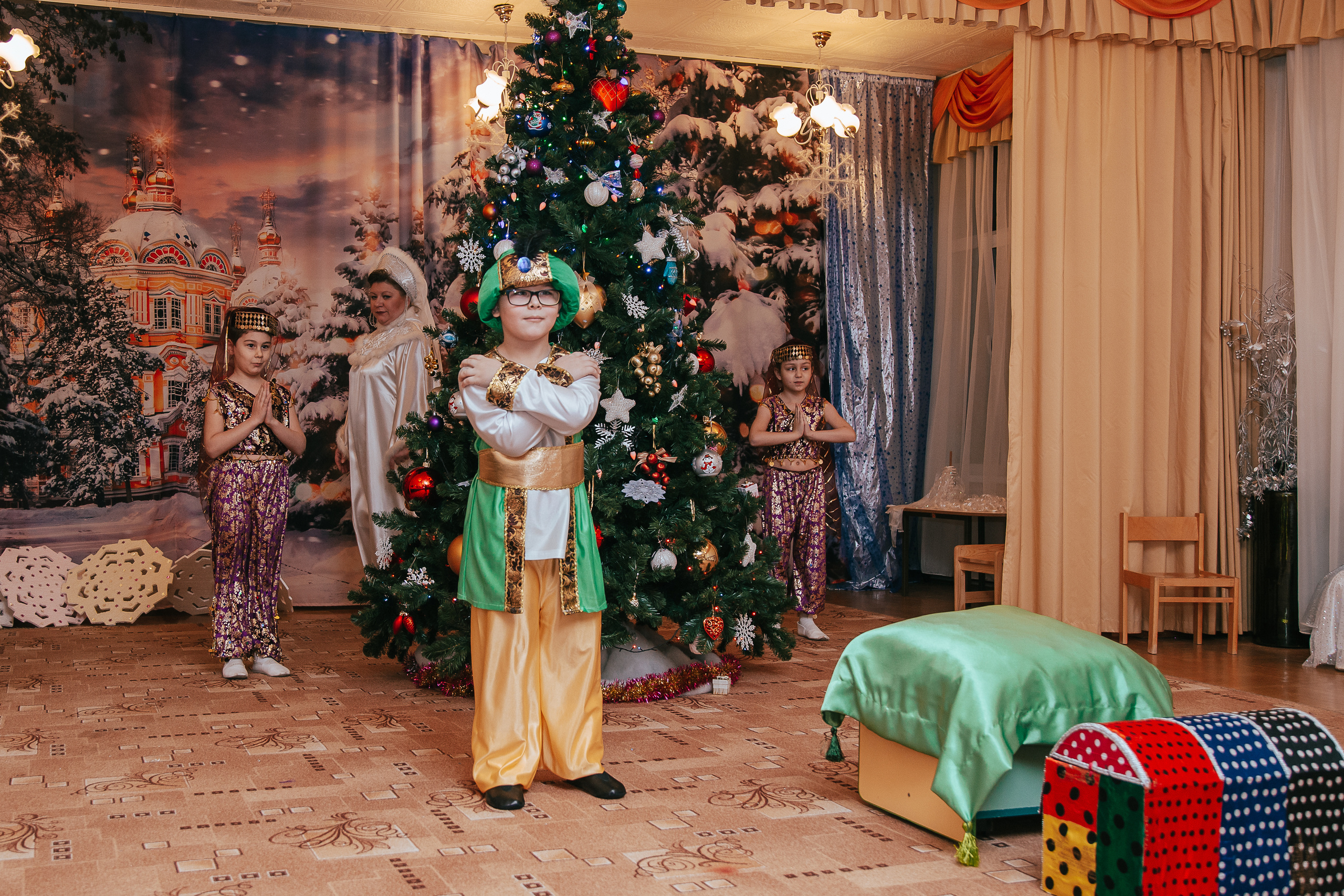 Новый год в саду. Свадебный Семейный Репортажный фотограф в Москве