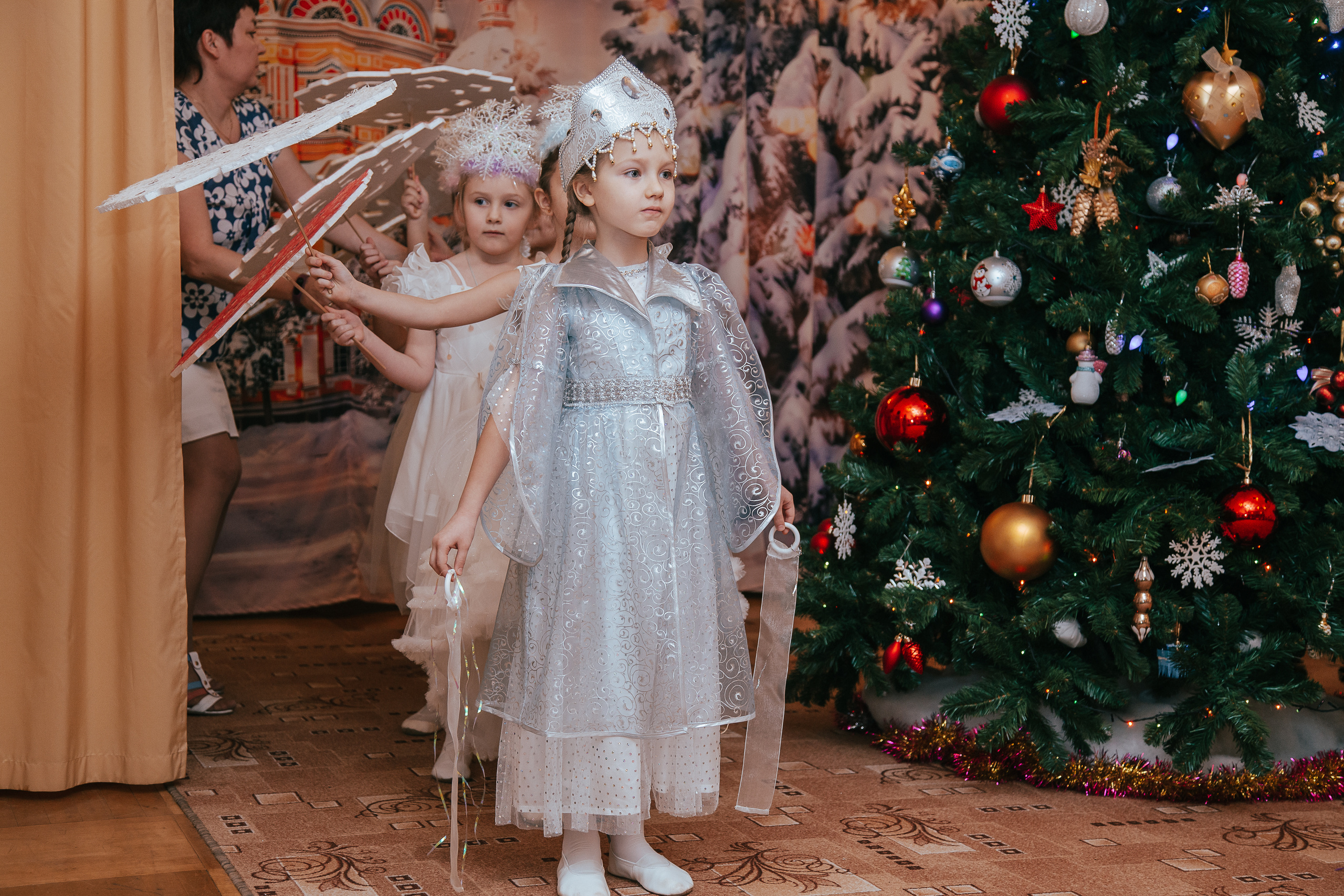 Новый год в саду. Свадебный Семейный Репортажный фотограф в Москве