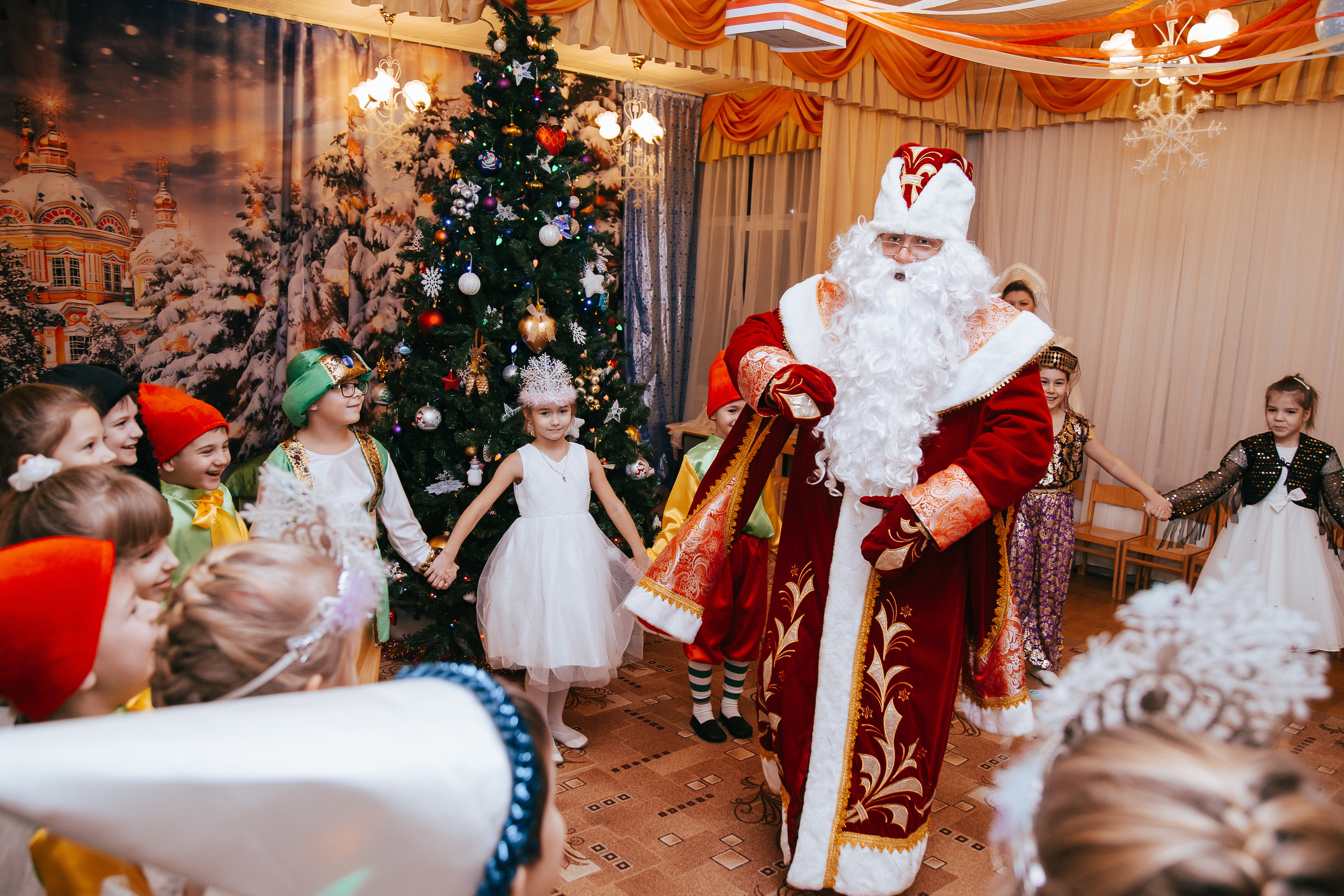 Новый год в саду. Свадебный Семейный Репортажный фотограф в Москве