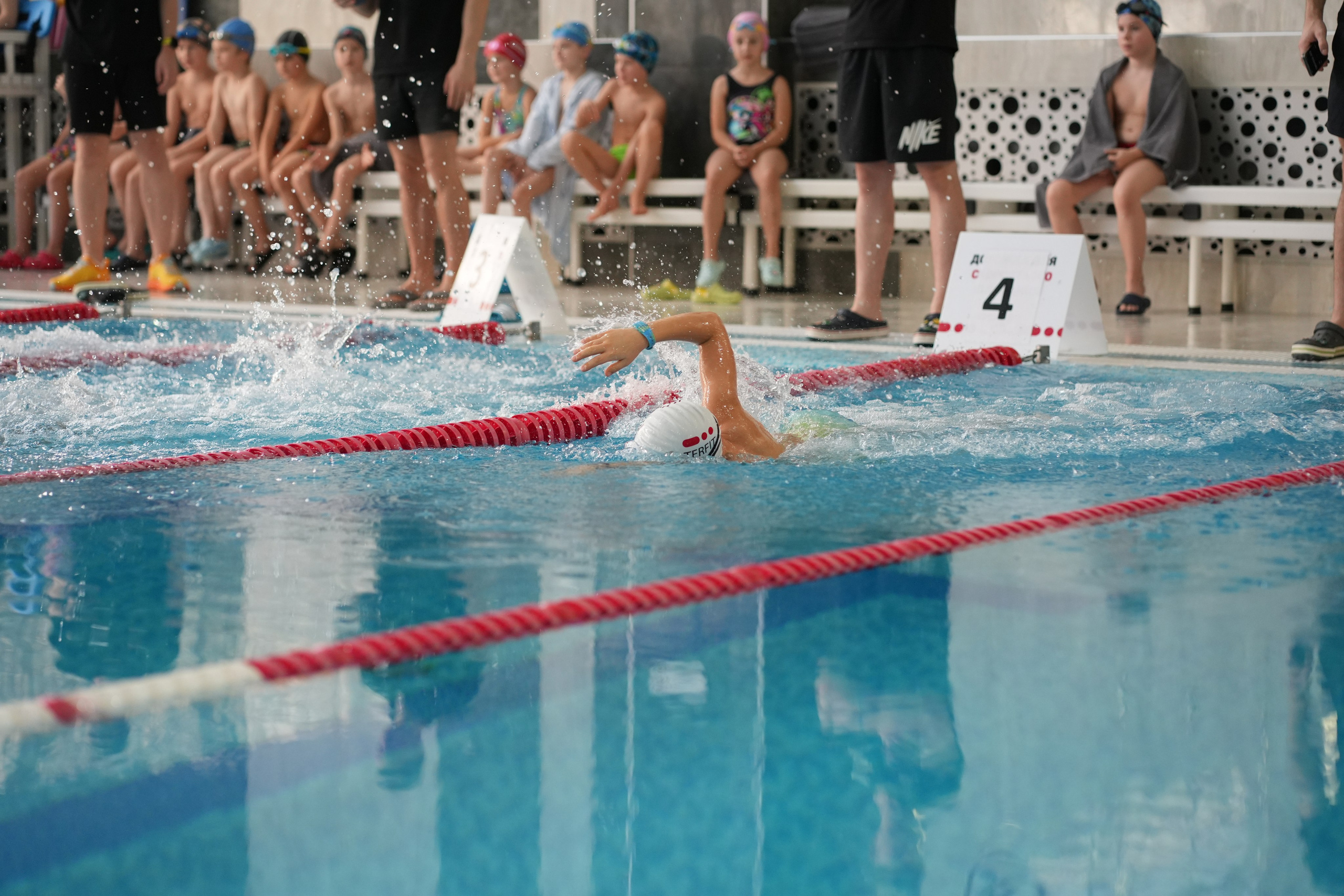 Никита Соревнования по плаванию 2025. Фотограф Антон Кириллов