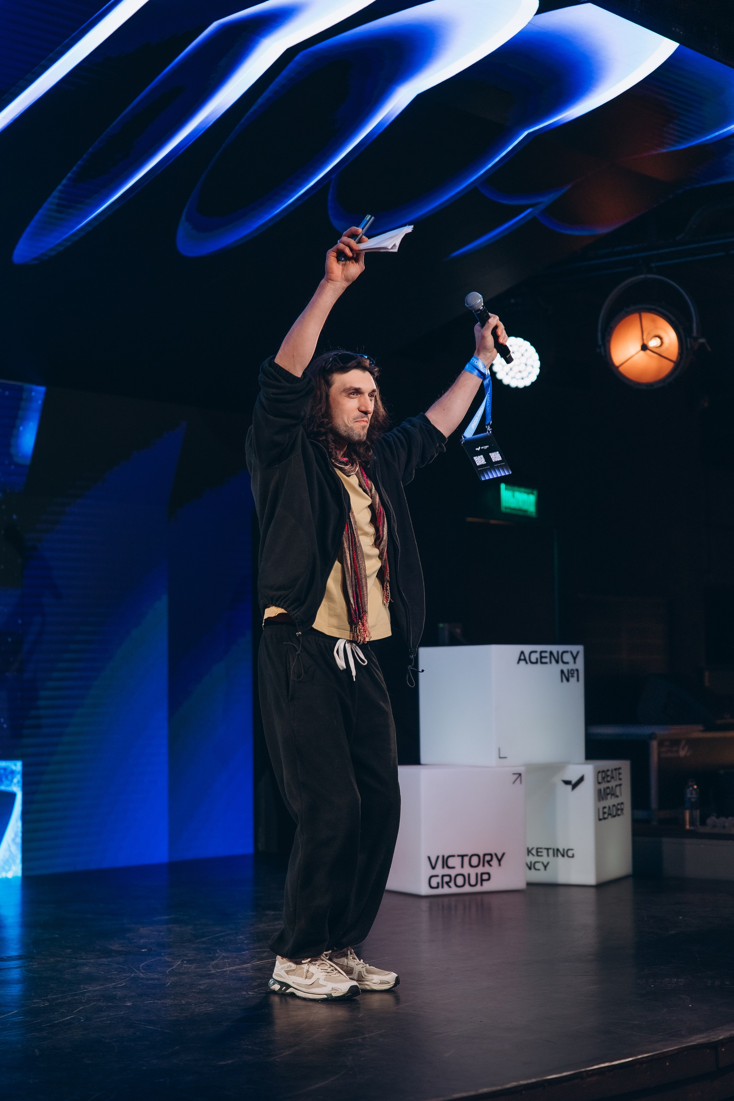 Екб. Ельцин центр. Фотограф из Сибири