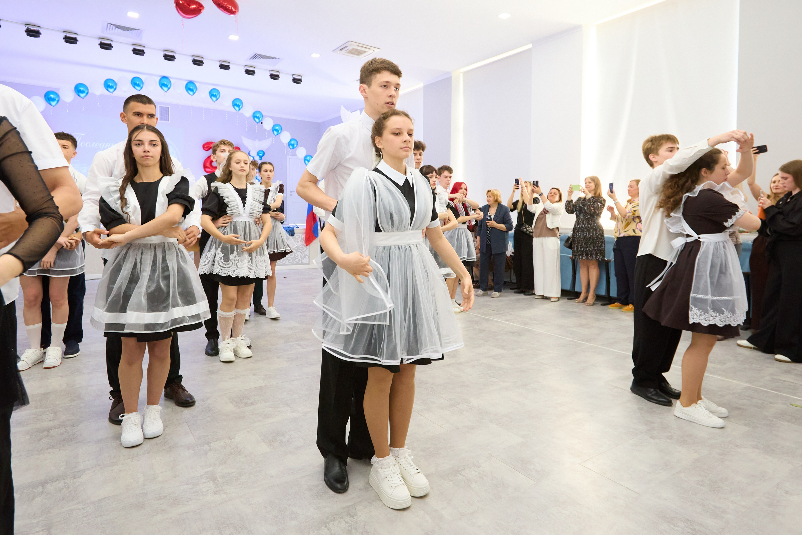 Последний звонок 6 шк 11А Саки. Фотограф в Крыму Светлана Викулова
