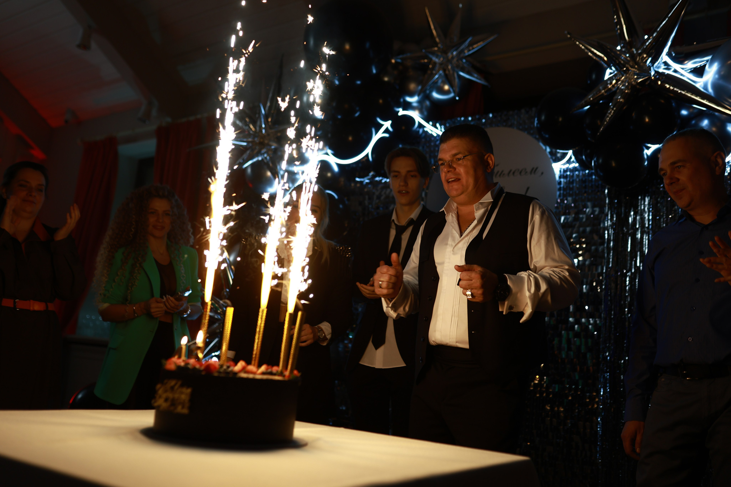 Анонсы съемок. Кристина Киссер |Фотограф | сняла ⩾ 2000 съёмок | главная по атмосфере