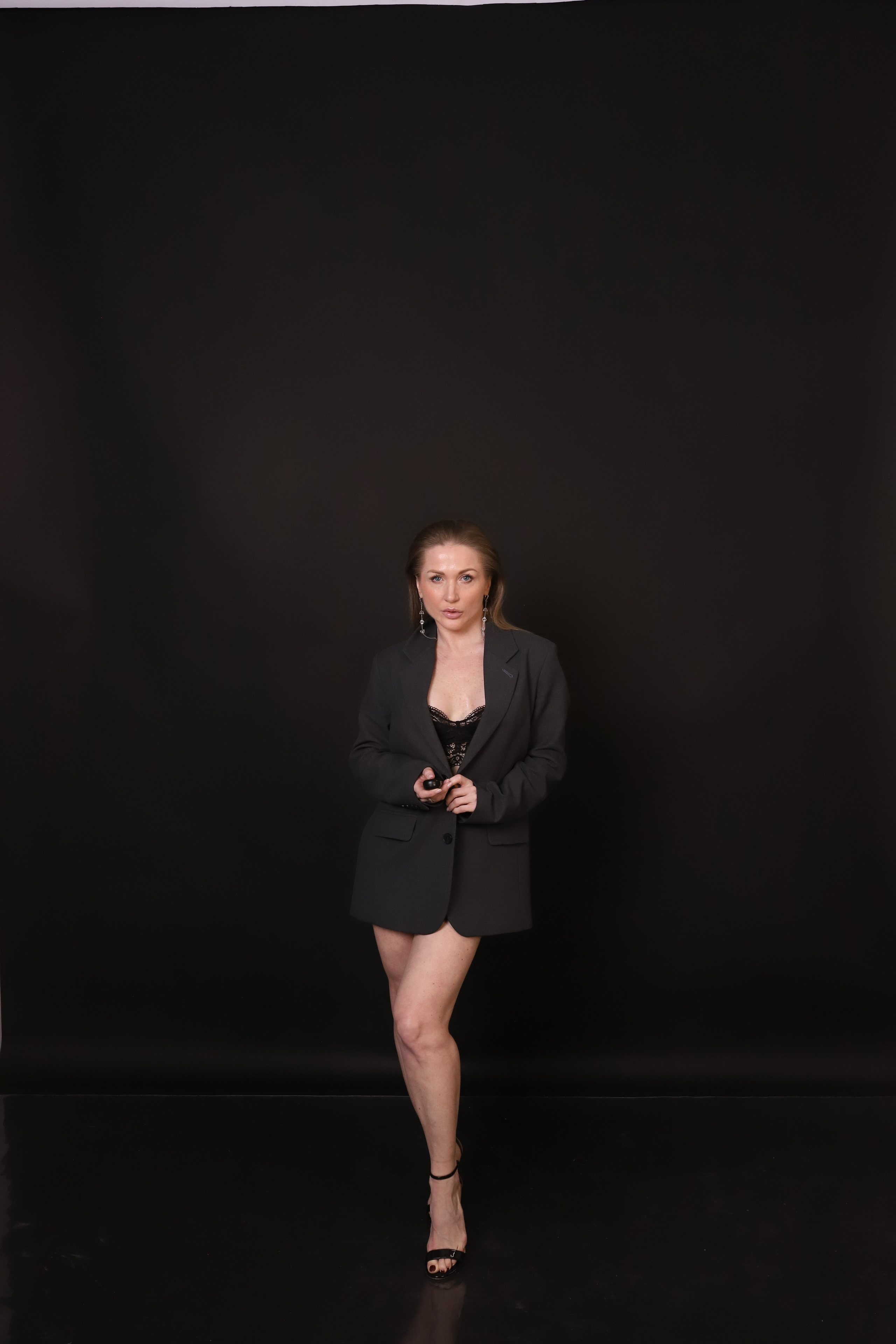 Только ты. Фотостудия без фотографа в Санкт-Петербурге (Сделай свой автопортрет)