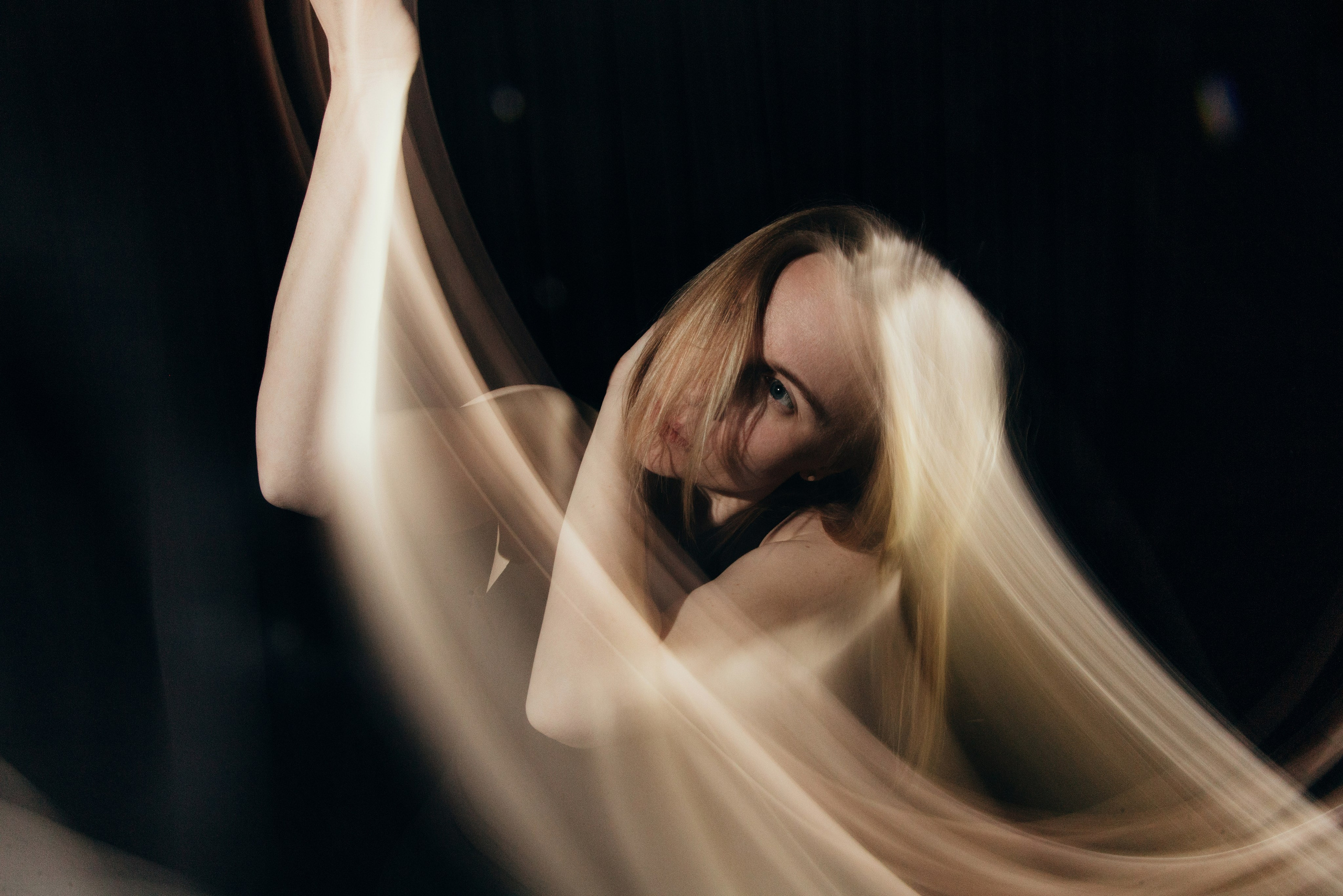 Проект для Свободного театра современного танца. Фотограф Татьяна Жбанова