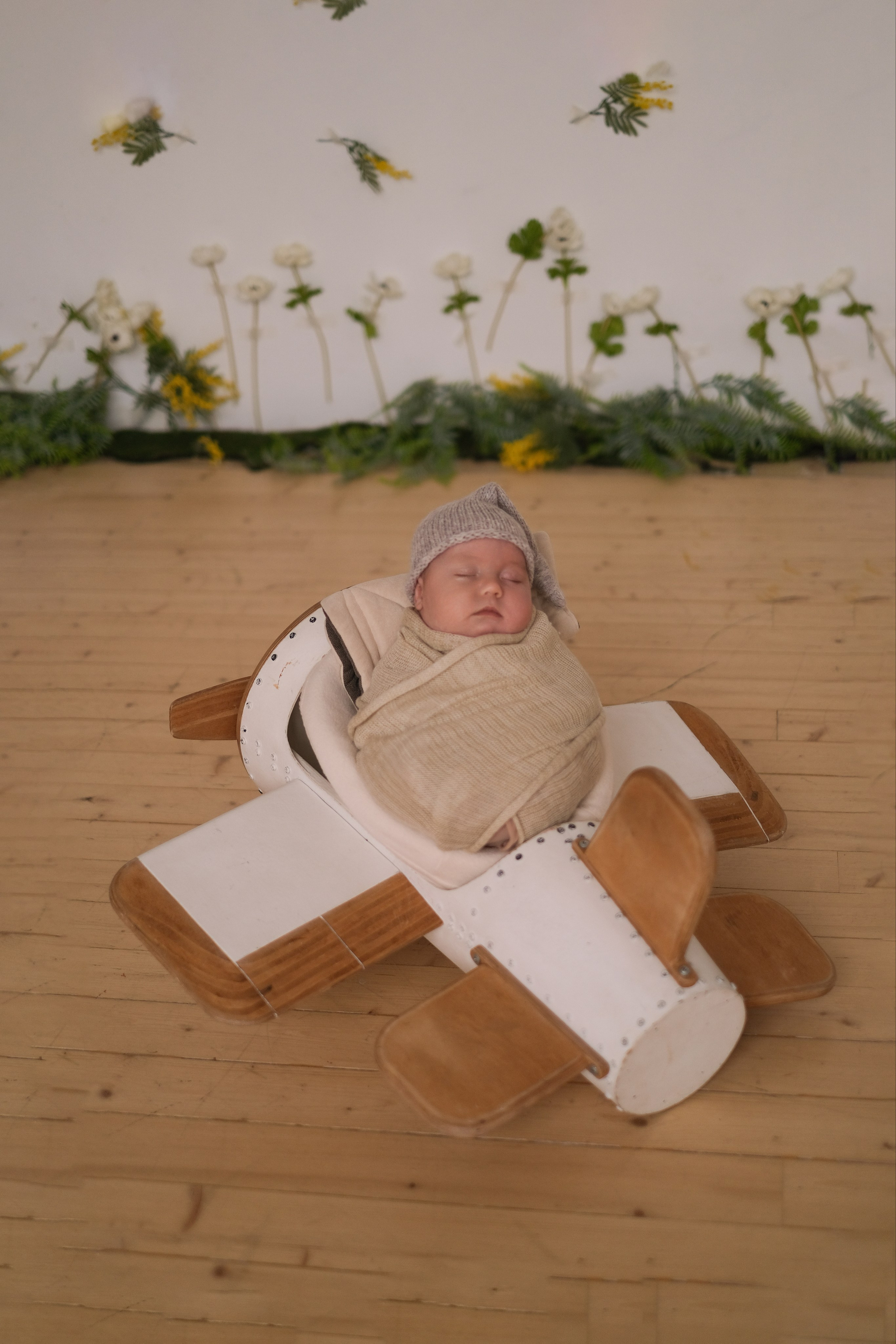 Мирослав в Матрёшке. Семейный детский ньюборн фотограф в Москве Марта Петрова