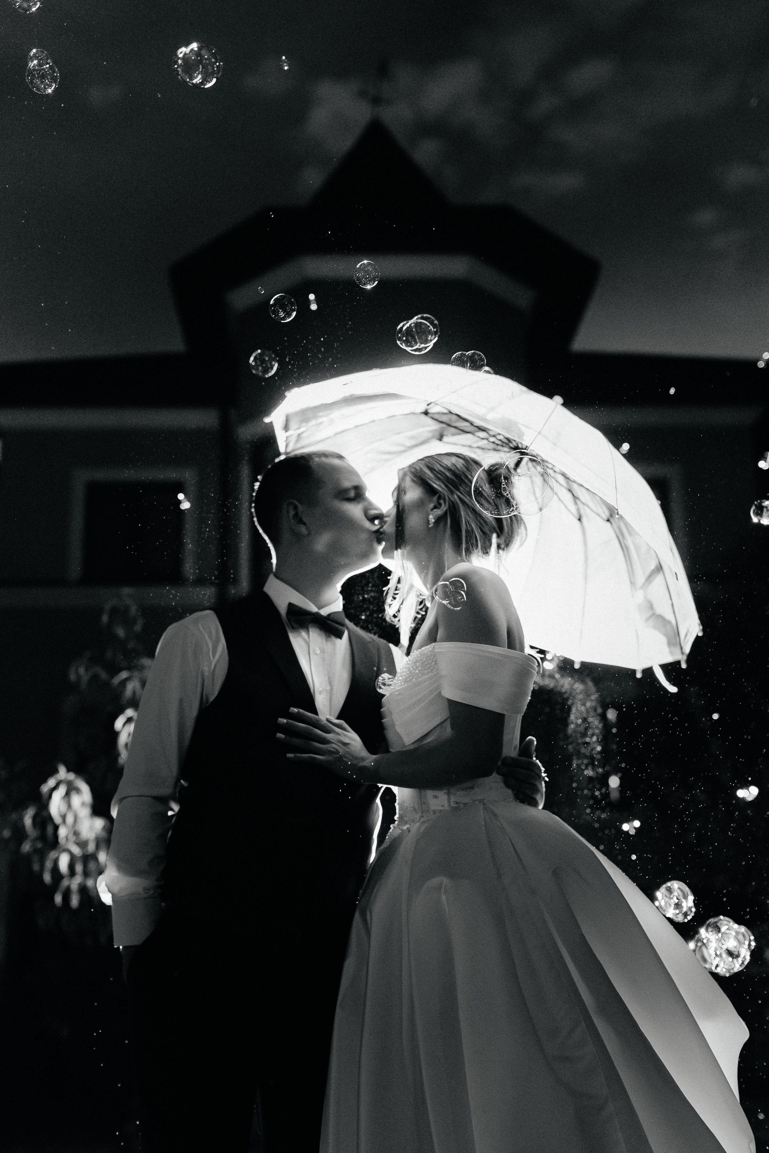 Свадебная фотосессия Анастасии и Игоря в Усадьбе Легенда. Свадебный фотограф в Минске/Беларуси Сергей Спиридонов