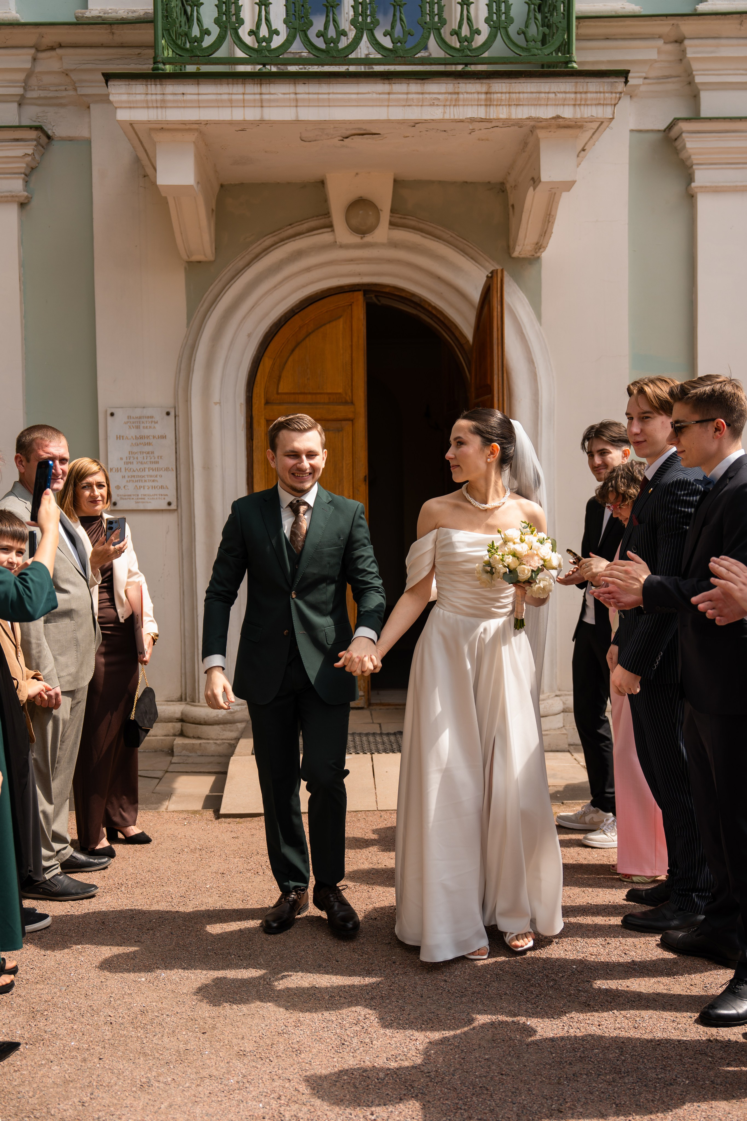 Влад и Илина в Кусково. Свадебный фотограф в Москве Анна Полушина