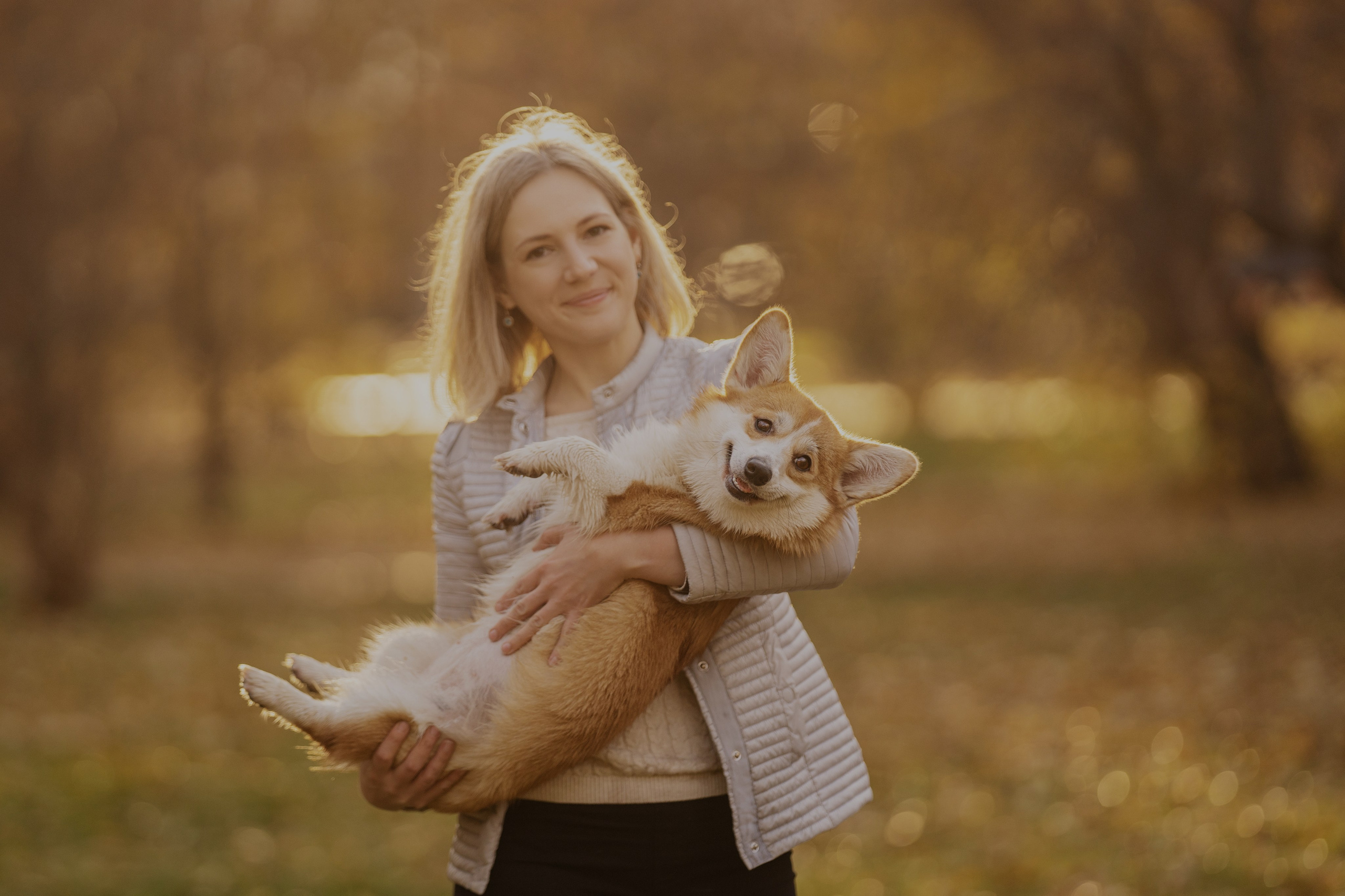 Ольга с семьей и их коргибанда. Kameramotor74