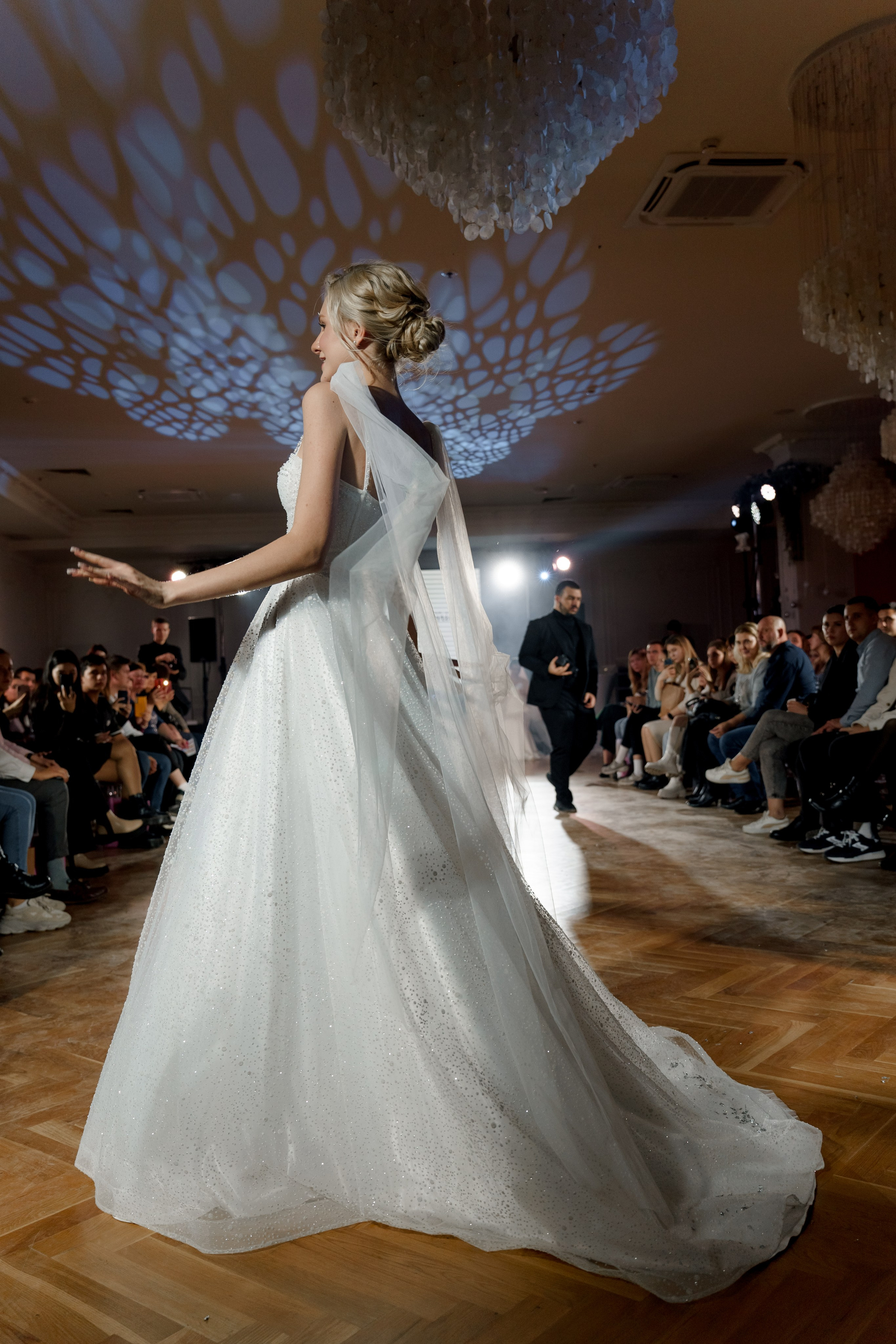 Выставка свадебных специалистов «Свадьба на 1000%». Свадебный фотограф в Санкт-Петербурге