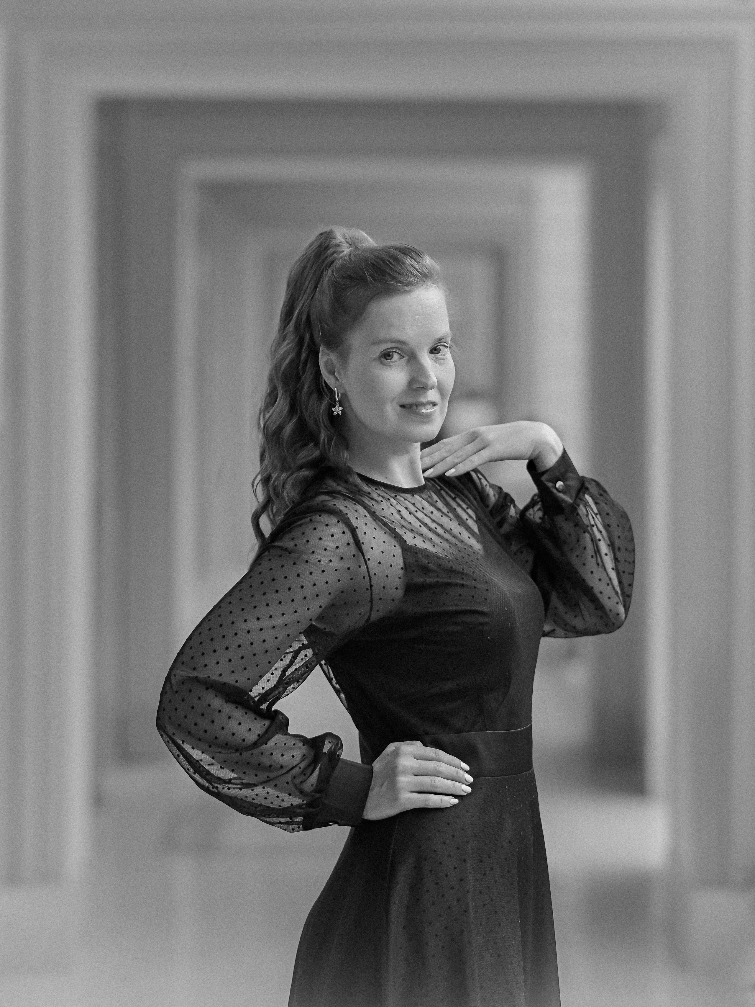 Петровский пассаж ЧБ. Портретный фотограф в Москве Сергей Чудов