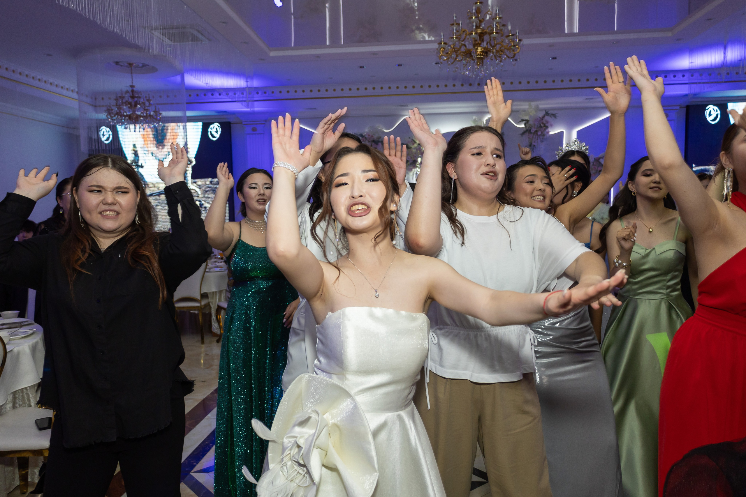 Выпускной вечер | Встреча рассвета. Фото и видеосъемка в Алматы