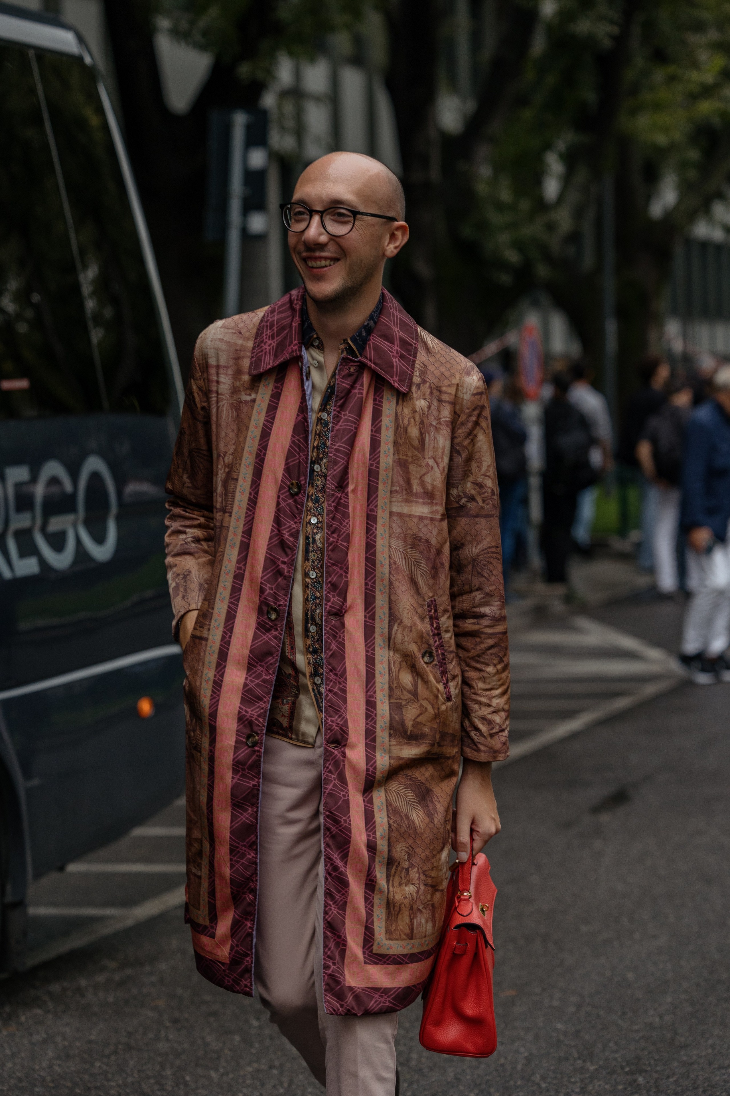 MFW SPRING/SUMMER 2024 EMPORIO ARMANI. Photographer in Milan Ivan Goncharov