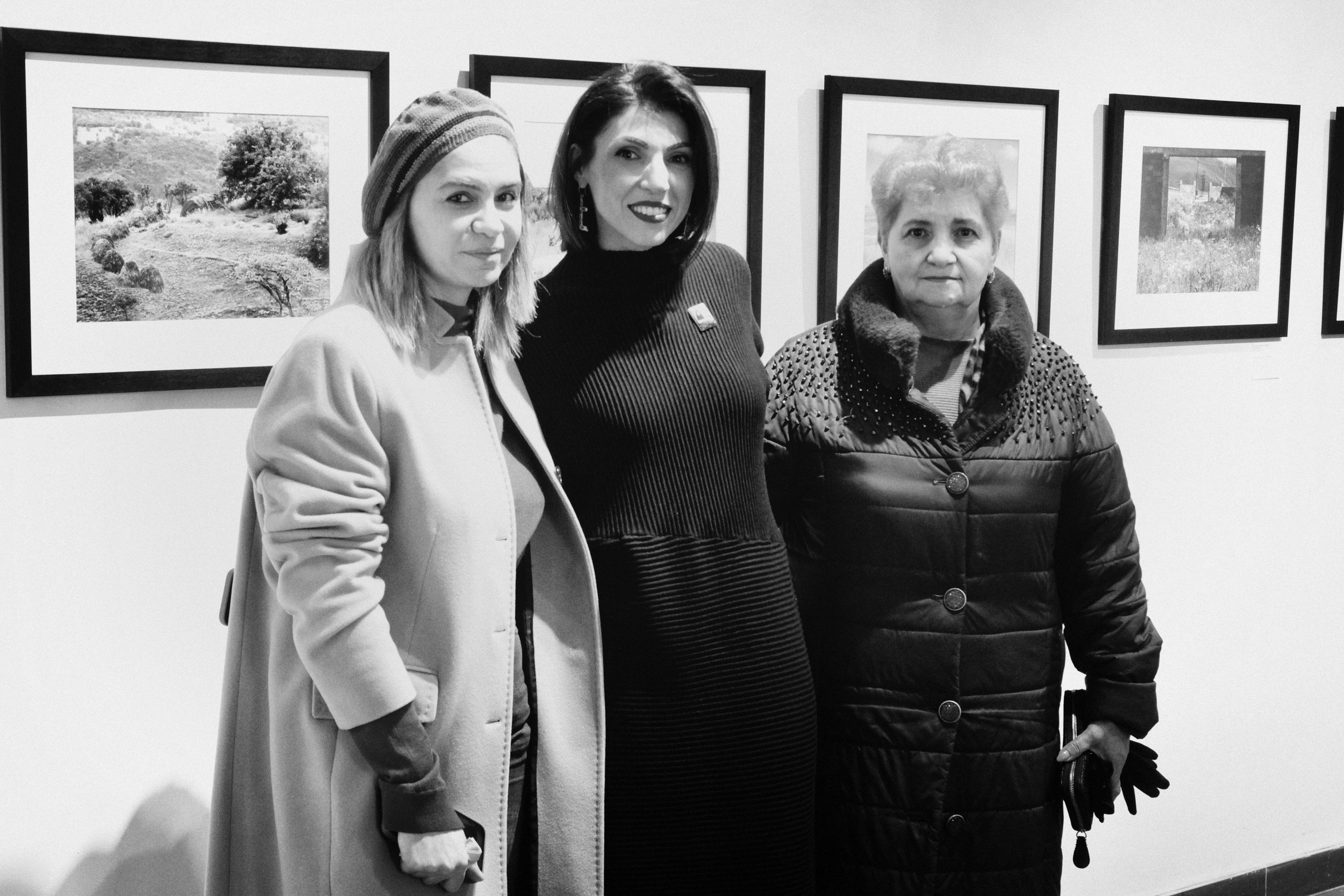 Выставка в г. Гюмри, Армения. Фоторепортаж  Д. Несмелова. Арт-фотограф Ксения Якутович