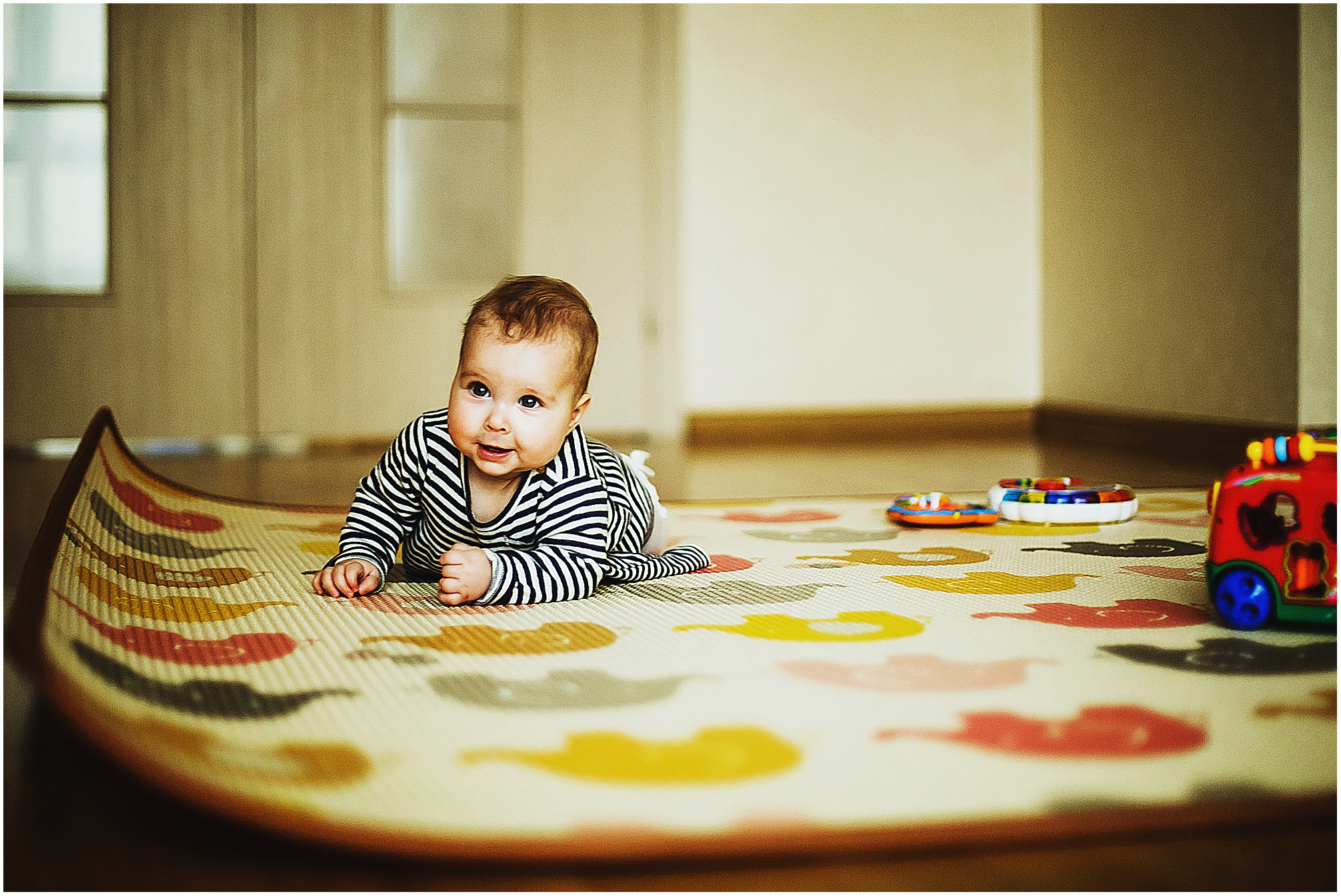 Яночка и родители. Фотограф Полина Егорова город Тюмень