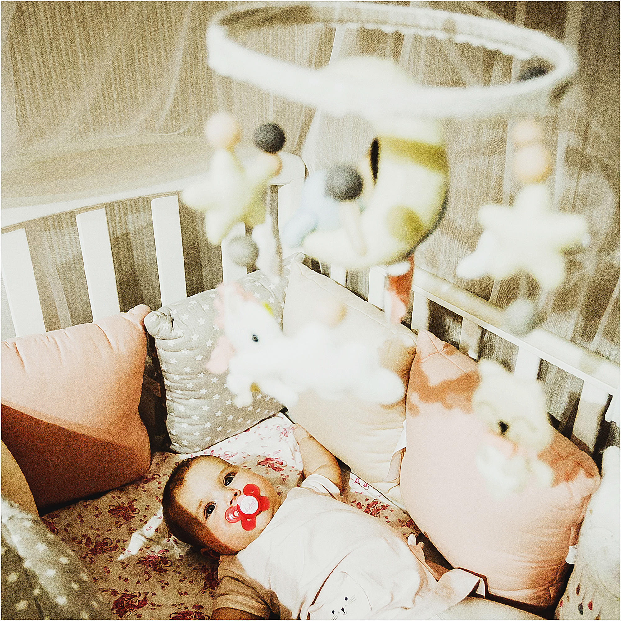 Яночка и родители. Фотограф Полина Егорова город Тюмень