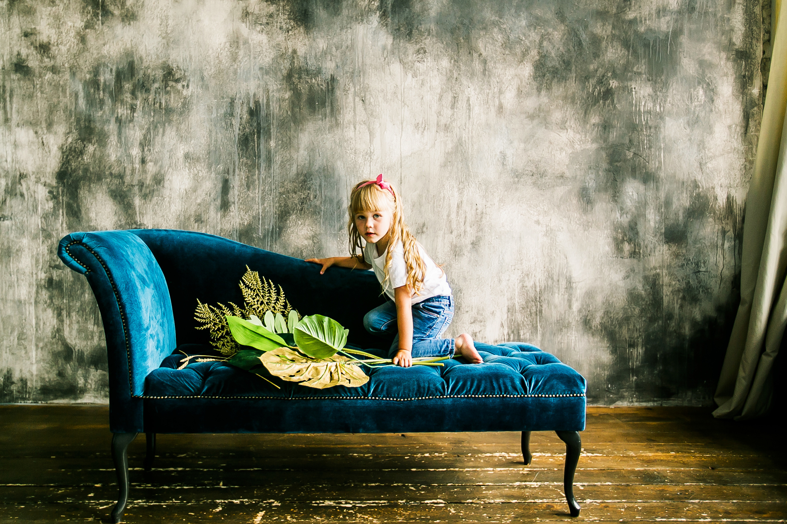 Семья в воздухе. Фотограф Полина Егорова город Тюмень