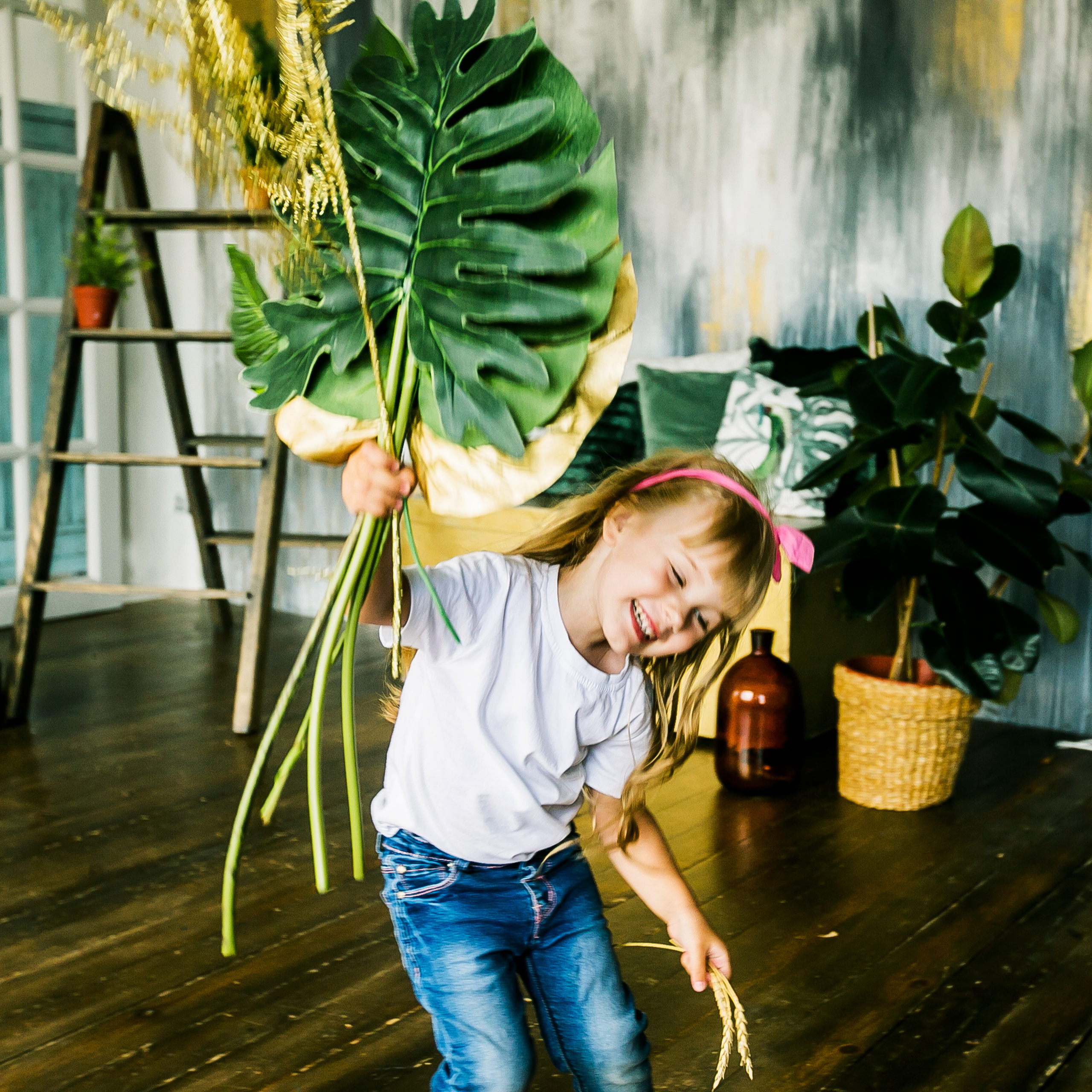 Семья в воздухе. Фотограф Полина Егорова город Тюмень