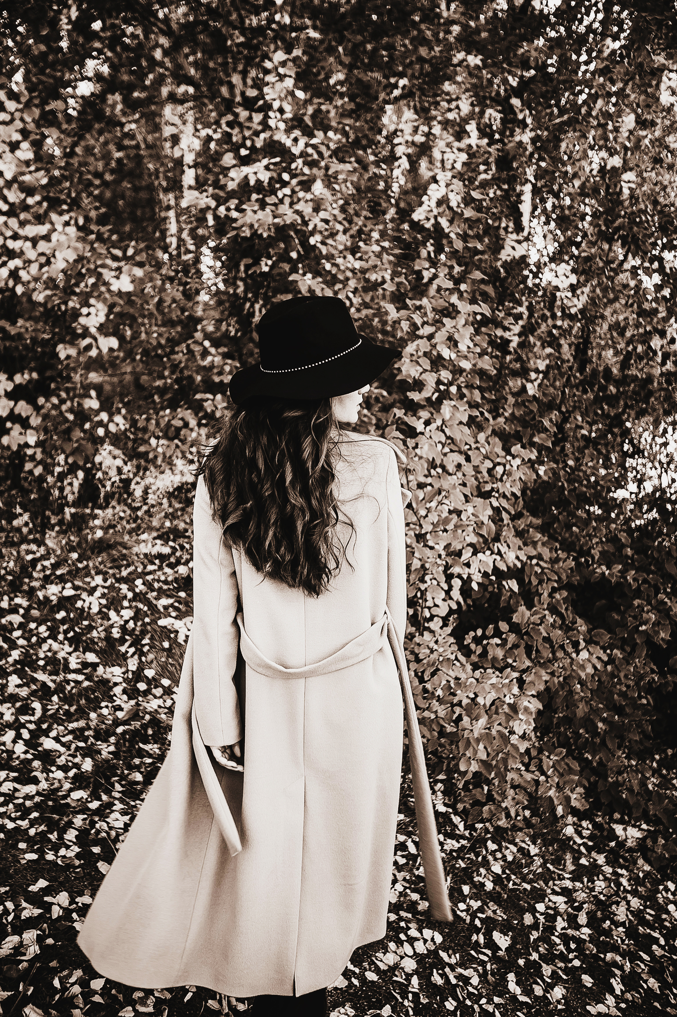 Даня, мама и бабушка. Осенний пейзаж. Фотограф Полина Егорова город Тюмень