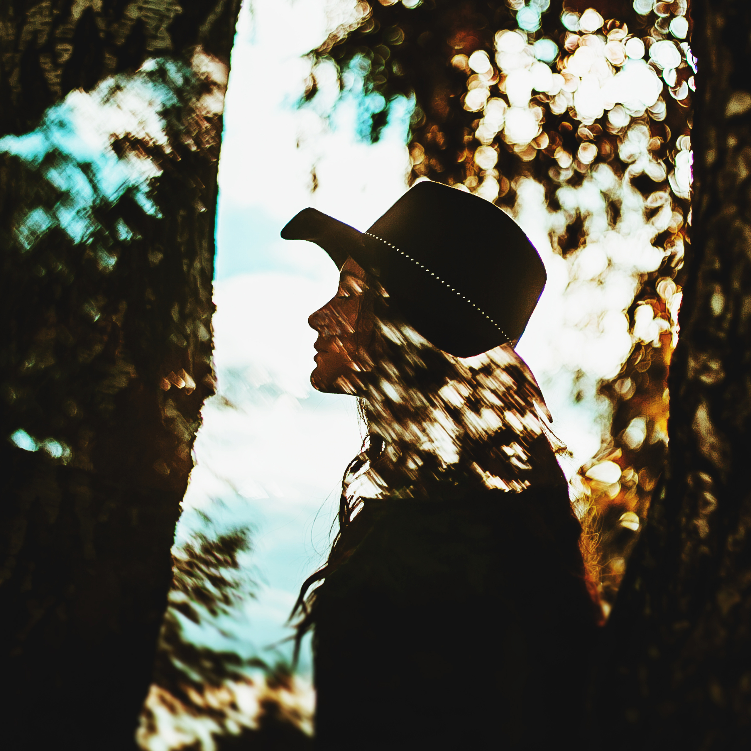 Даня, мама и бабушка. Осенний пейзаж. Фотограф Полина Егорова город Тюмень