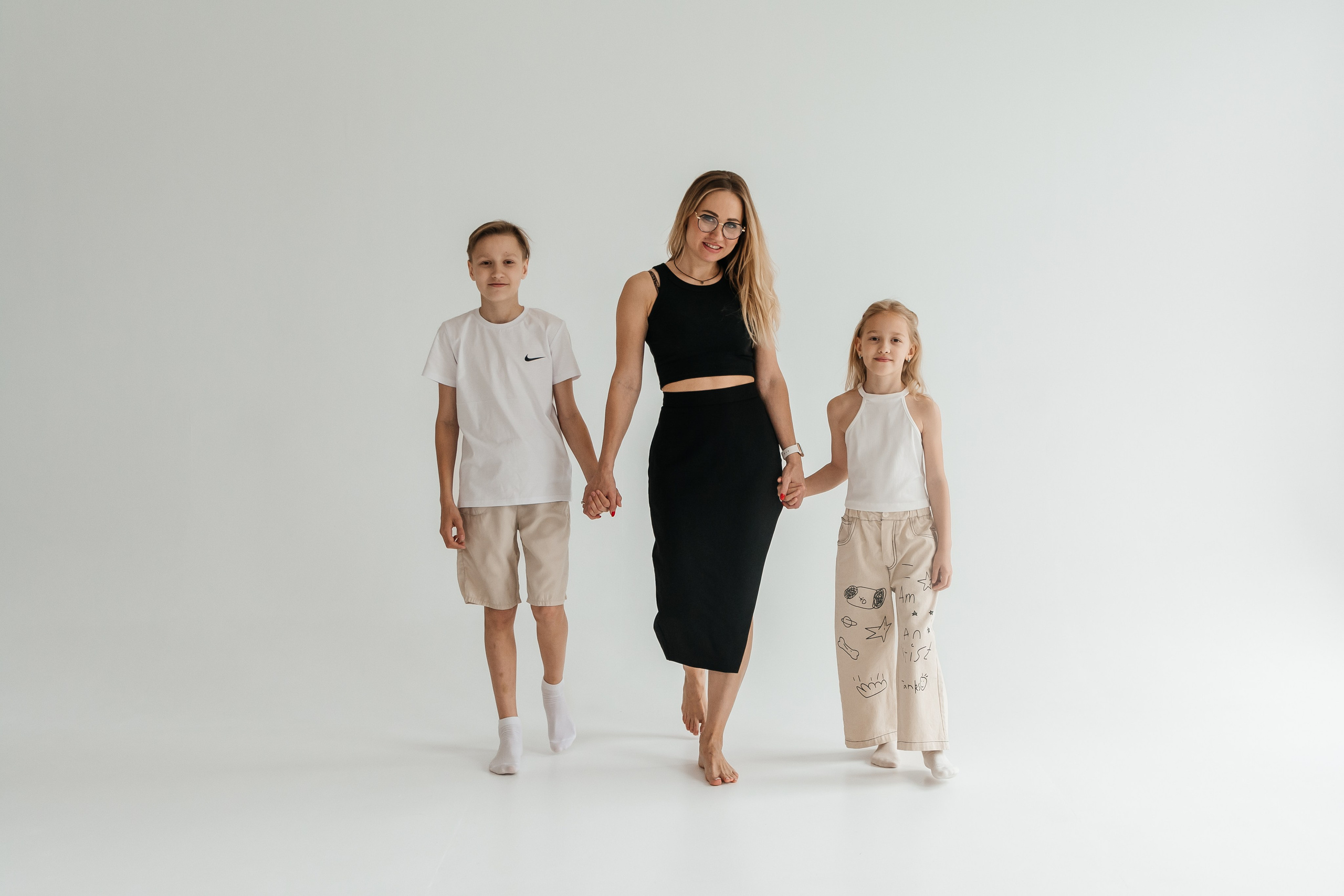Семейная минималистичная фотосессия. Семейный и детский фотограф Кущ Наташа