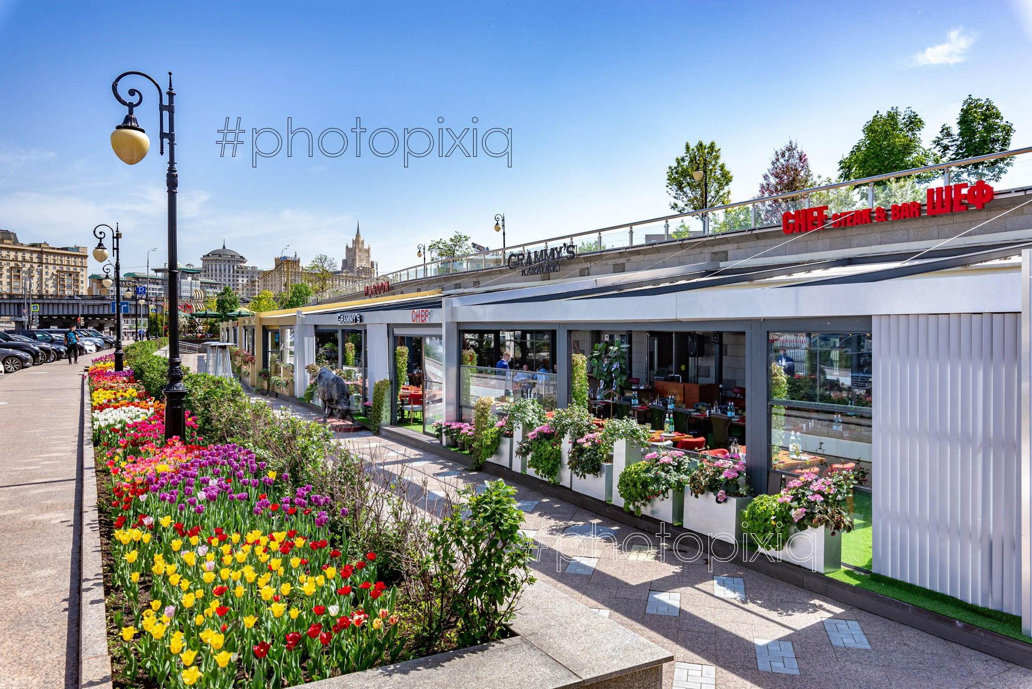 Фотосъёмка веранды ресторана CHEF СТЕЙК-ХАУС. Интерьерная съёмка и виртуальные туры — Интерьерный фотограф Кузнецов Сергей (photopixiq)