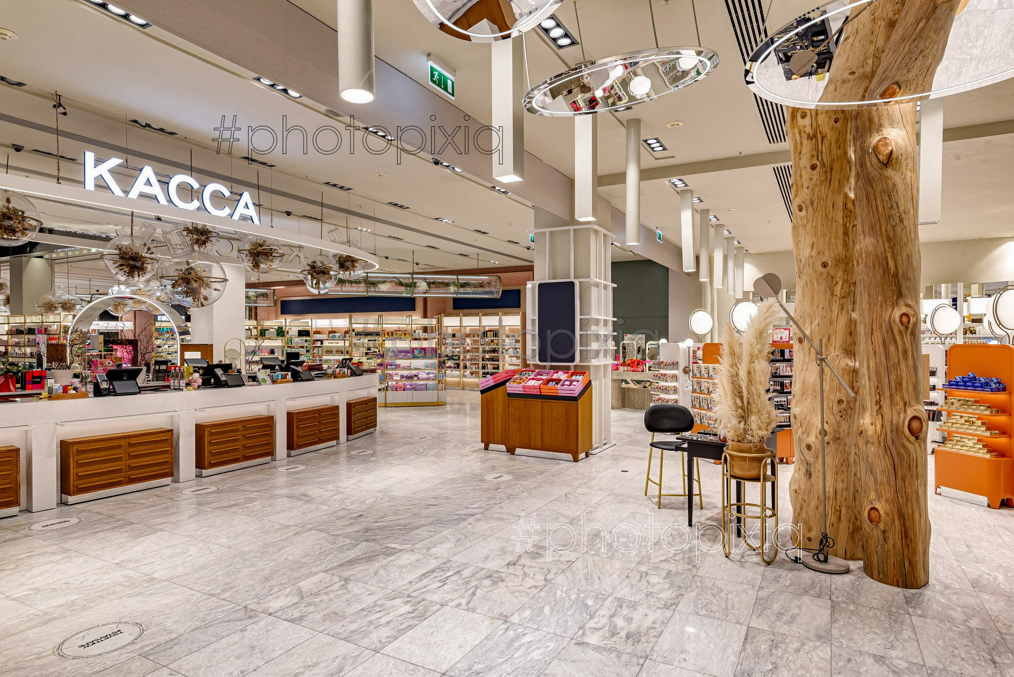 Интерьерная съёмка магазина парфюмерии и косметики Рив Гош. Интерьерная съёмка и виртуальные туры — Интерьерный фотограф Кузнецов Сергей (photopixiq)
