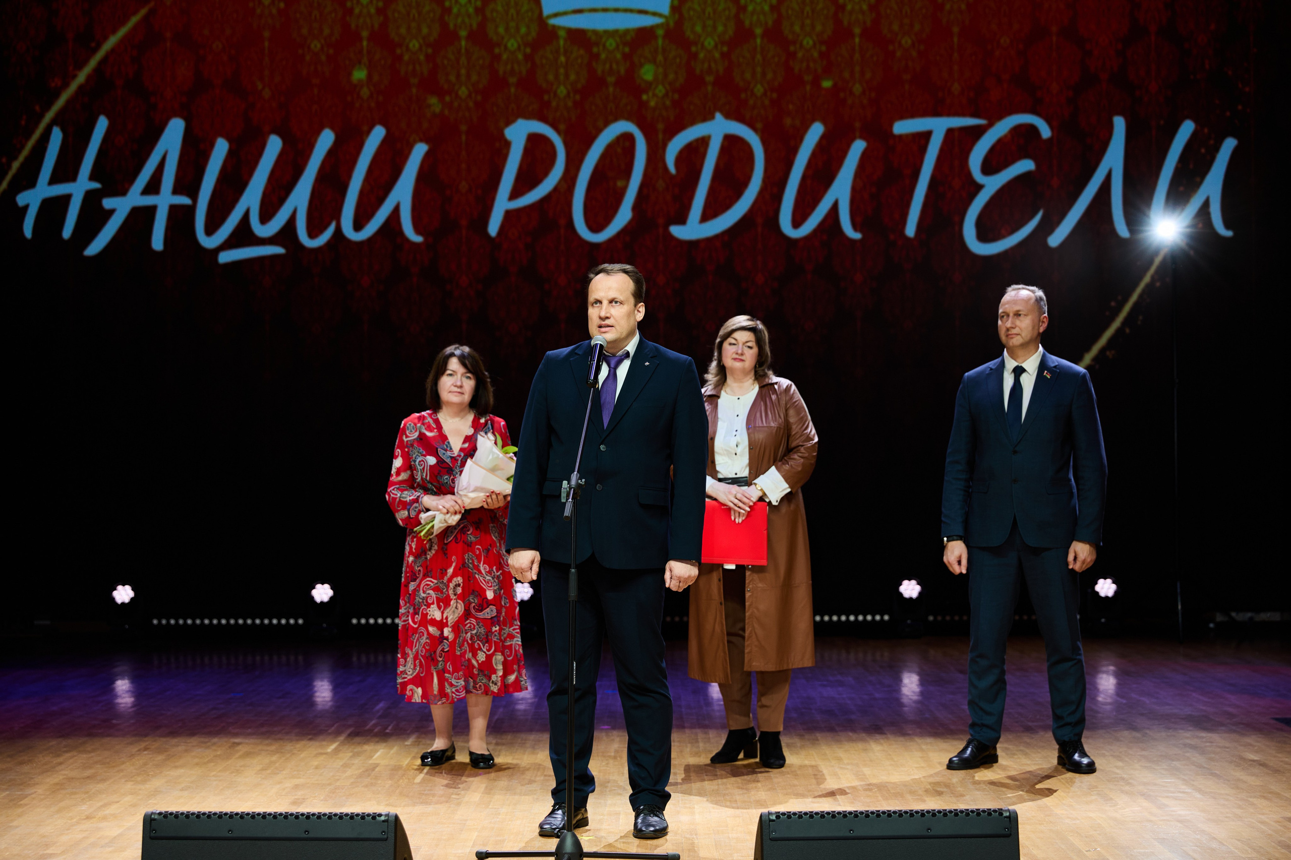 Выпускной 9 класс. Свадебная, репортажная фотосъемка и видеосъемка в Минске. Илья и Юлия Ширмановы. Фотограф | Видеограф | Минск