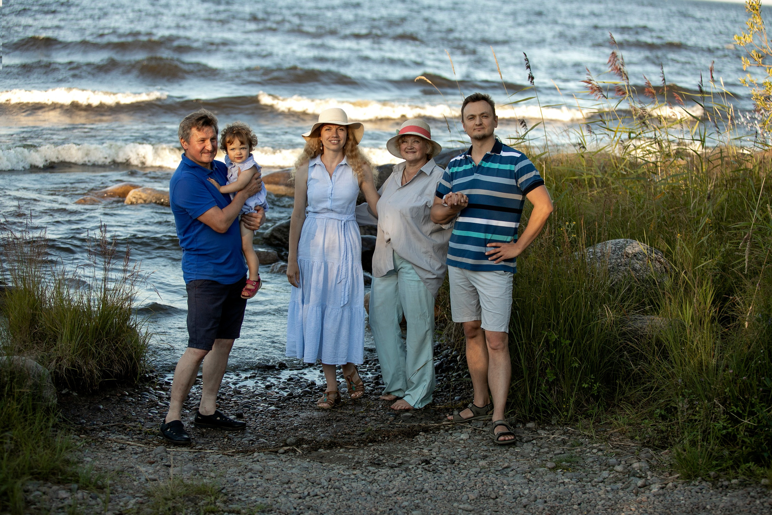 ДЕТСКИЙ И СЕМЕЙНЫЙ ФОТОГРАФ в Сосново, Ленинградской области и Спб