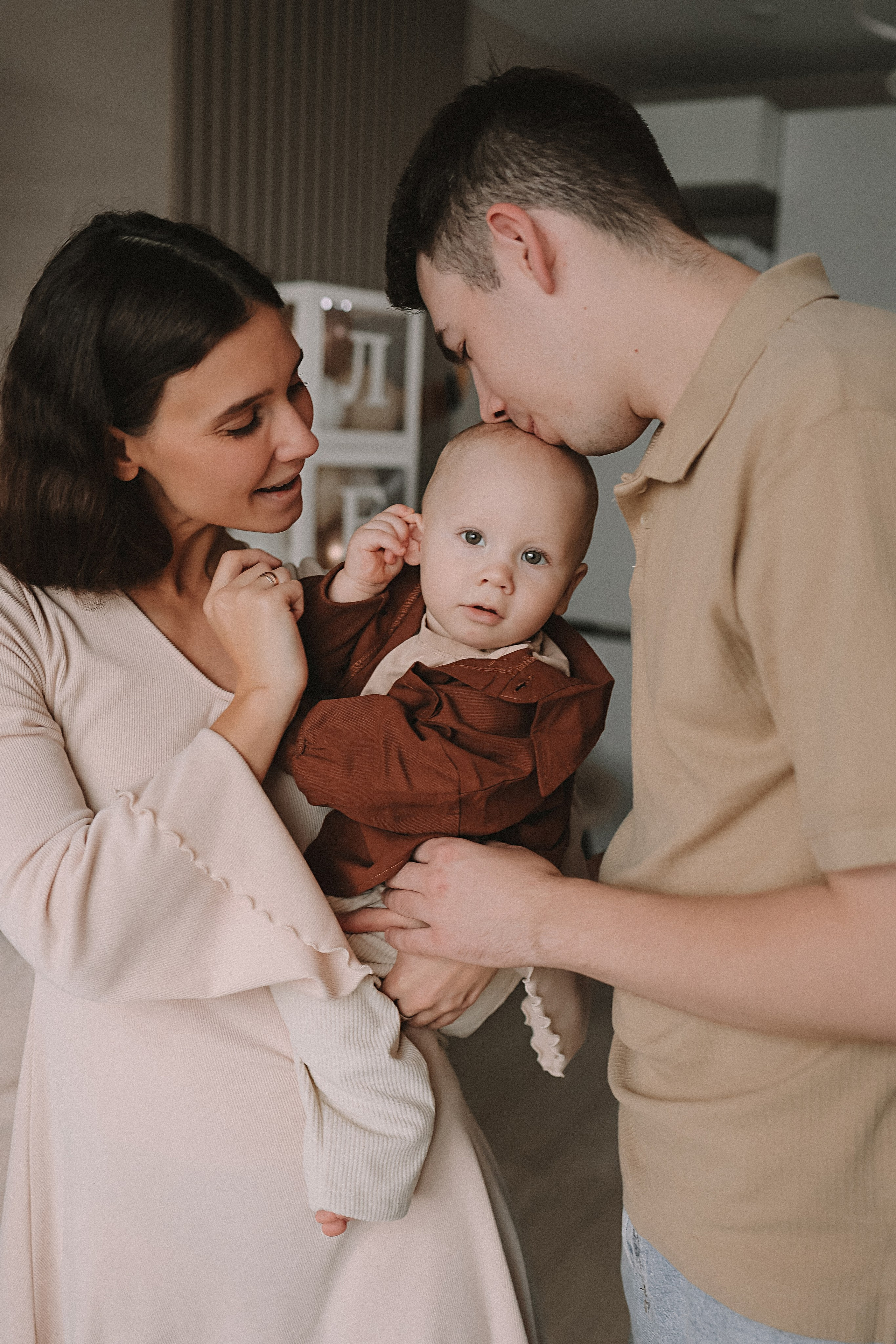 1 год Леону. Семейный фотограф Тюмень, фотограф на роды Салмина Мария