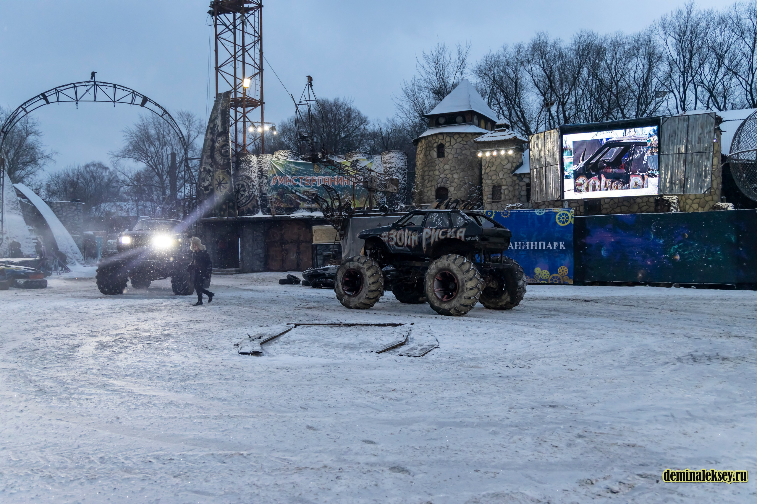 Танки против Монстр-Траков. Репортажный, семейный и студийный фотограф в Москве Демин Алексей