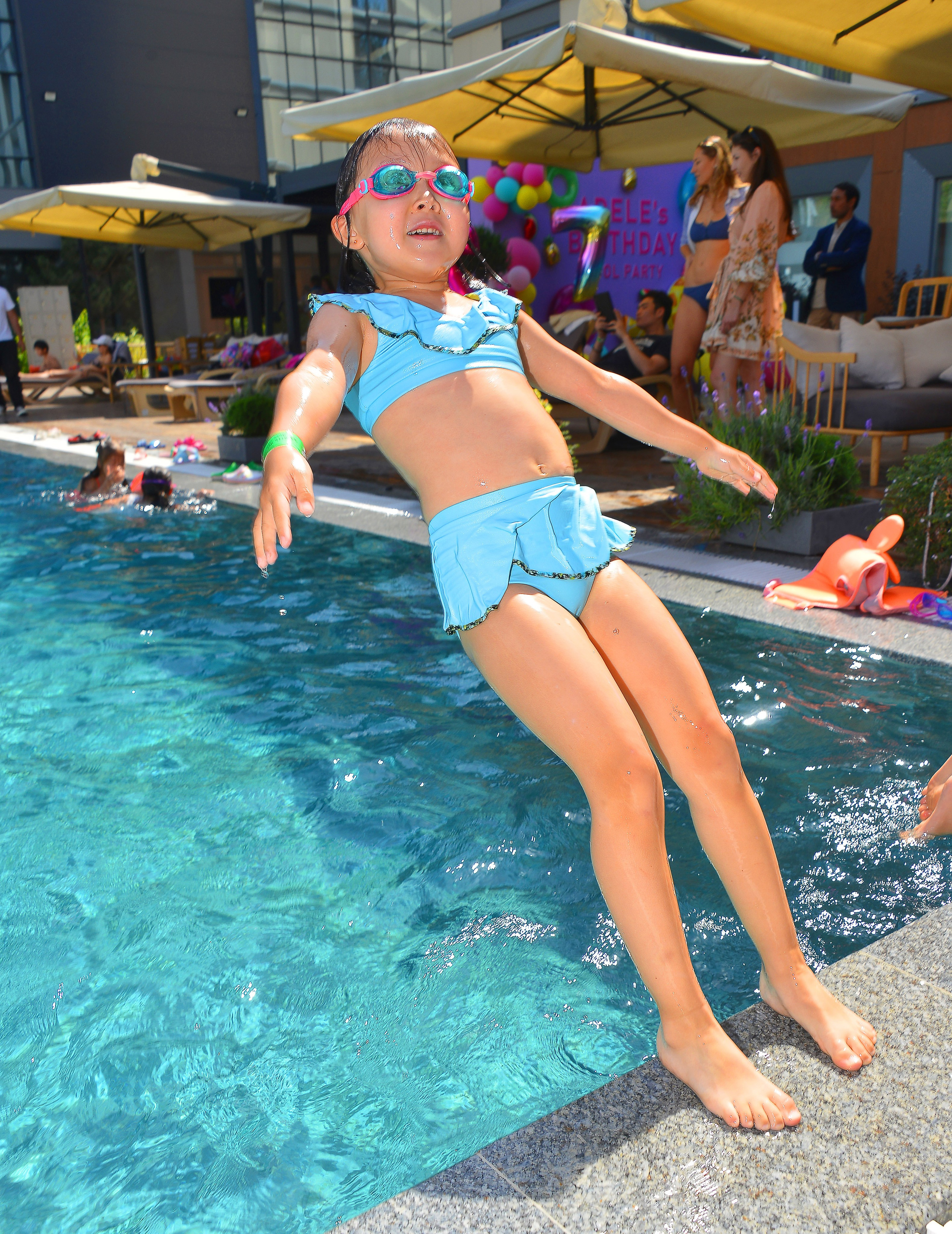 Дети-1 (Адель 7 лет). Фотосъёмка. Фотограф Сергей Авдеев-семейный и детский фотограф в Алматы