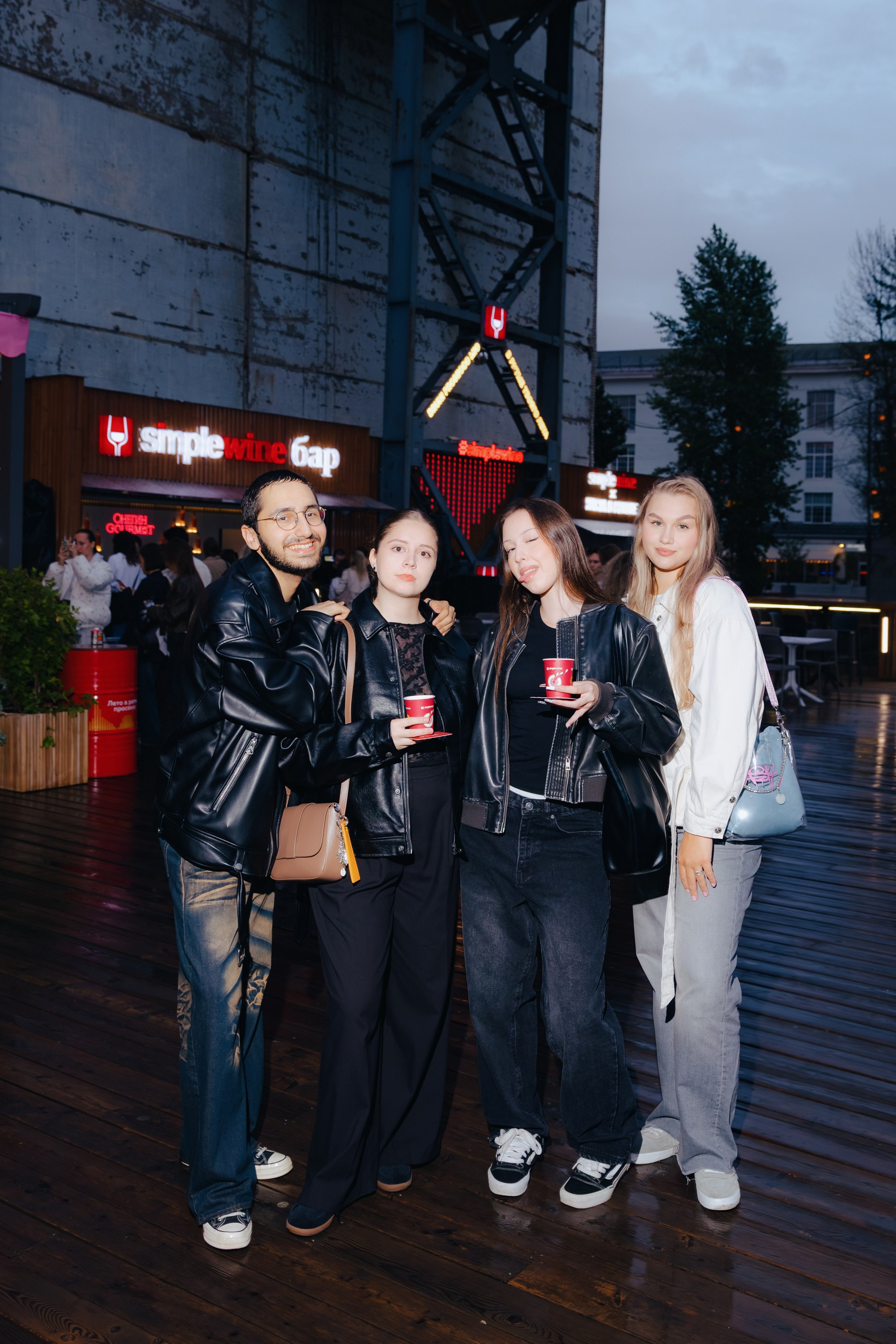 ARNY PRAHT x SimpleWine. Репортажный фотограф в Санкт-Петербурге Александр Паклин