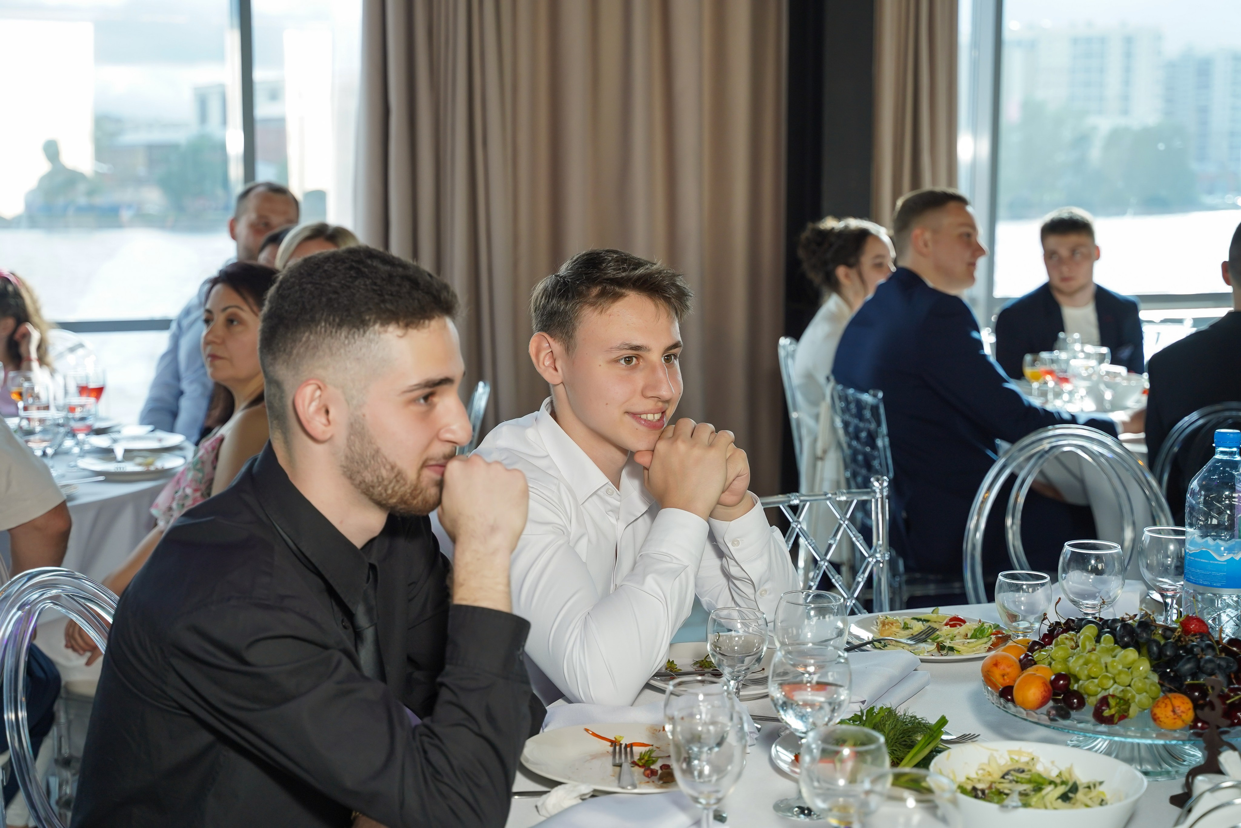 Выпускные. Репортажный фотограф и видеограф в Санкт-Петербурге