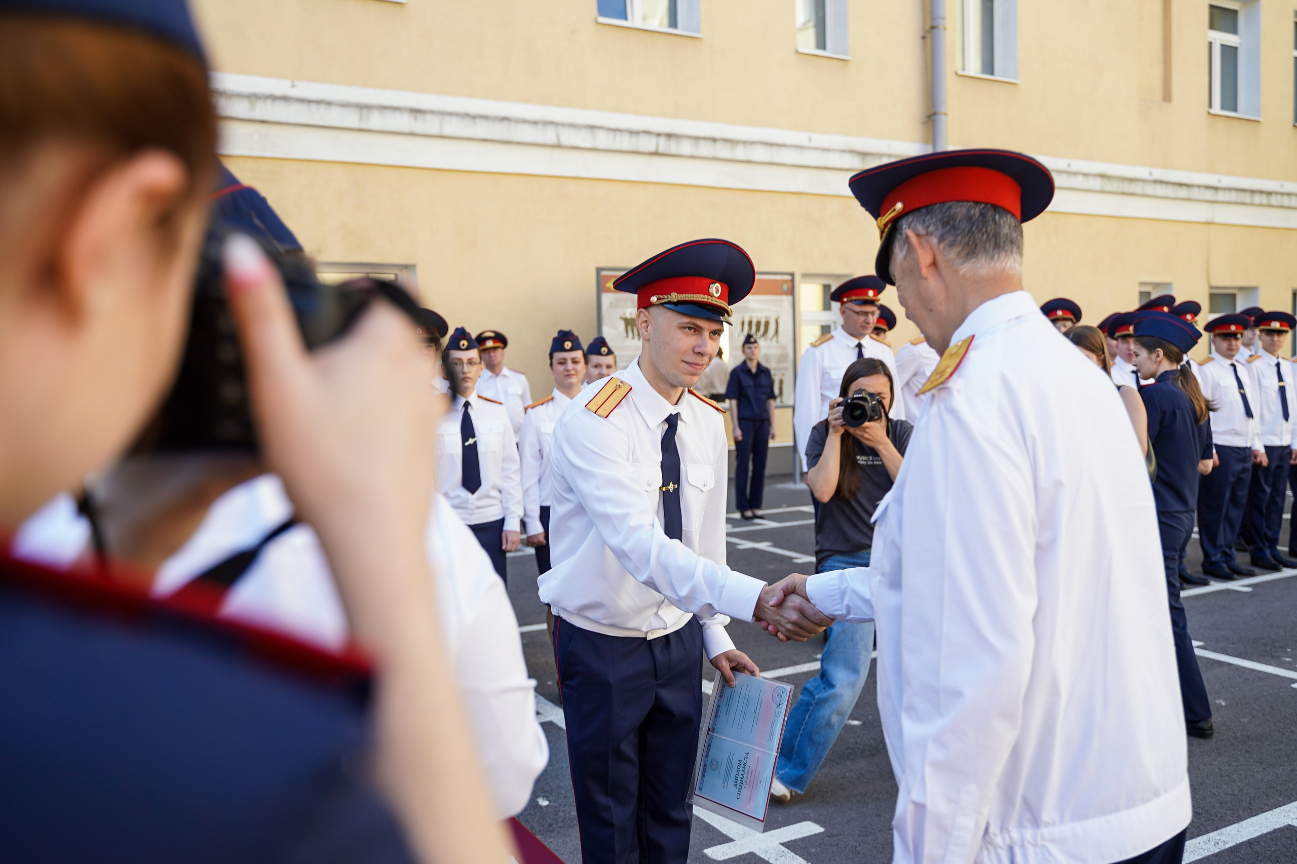 Выпускные. Репортажный фотограф и видеограф в Санкт-Петербурге