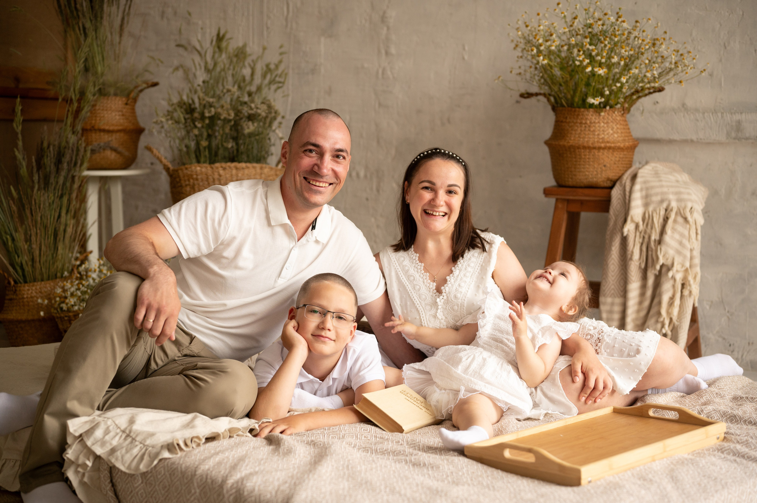 Семейная съемка в фотостудии «Воздух». Фотограф новорожденных, семейный детский в Тюмени Татьяна Морозова