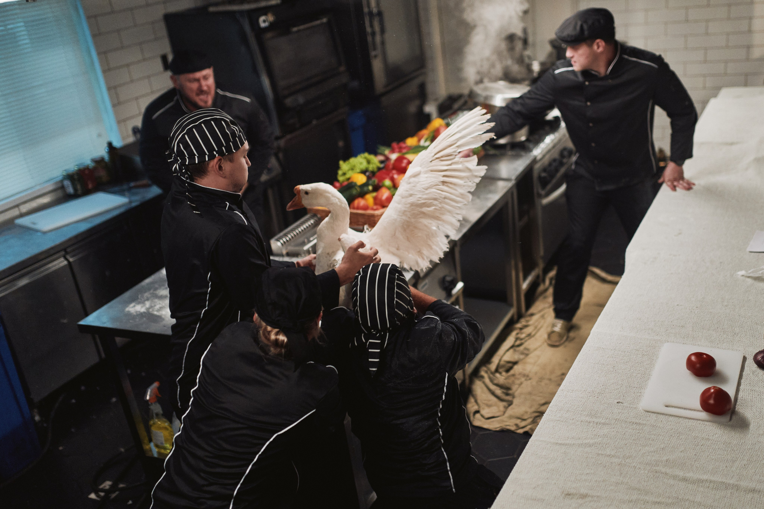 Демис и Марина (сериал). Евгений Бреча. Коммерческий и бэкстейдж фотограф в Москве