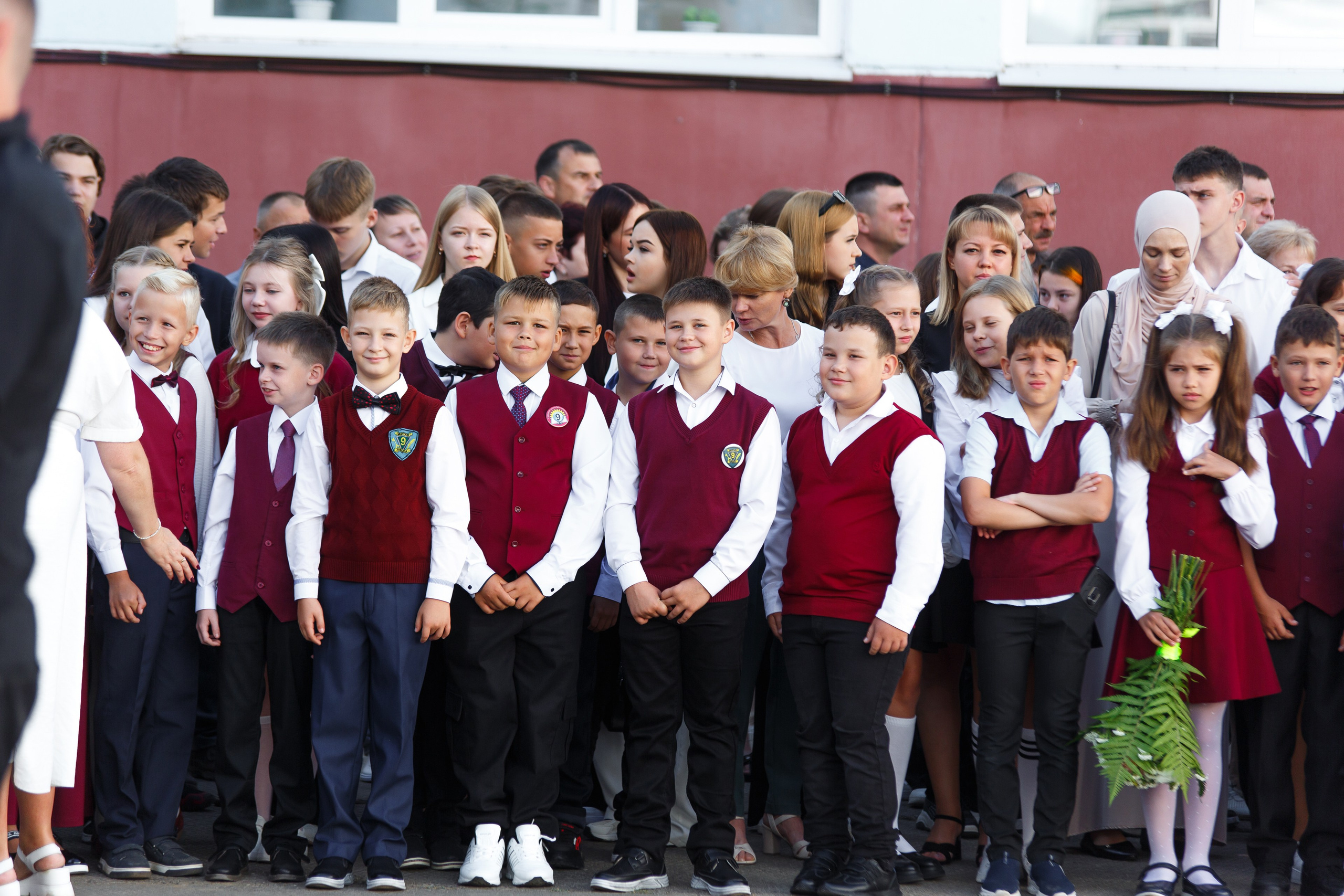 01 СЕНТЯБРЯ 2024 (МБОУ г. Мценска «Средняя школа № 9»). Профессиональный фотограф в Мценске и Орловской области