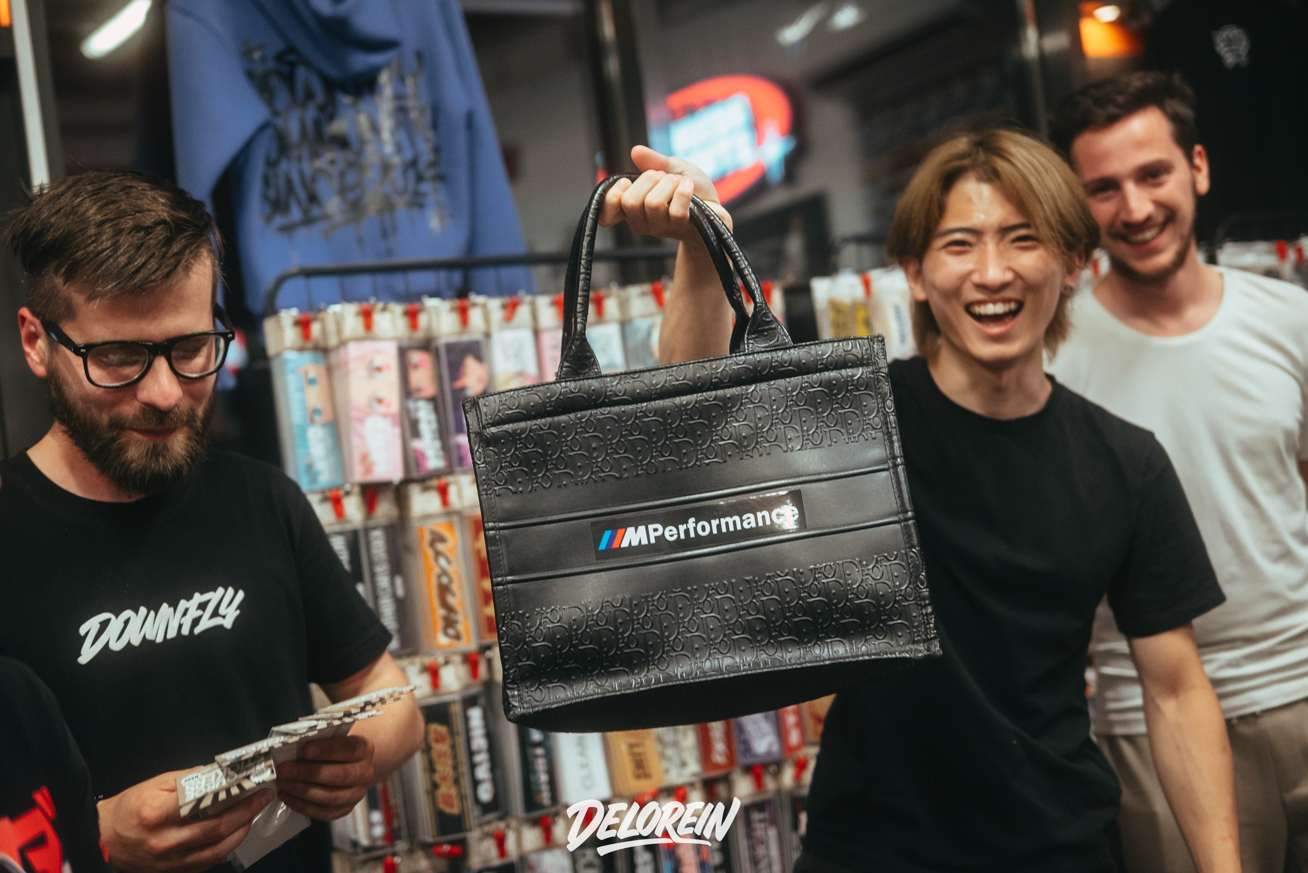 Downfly 30 июля 2025. DeLorein