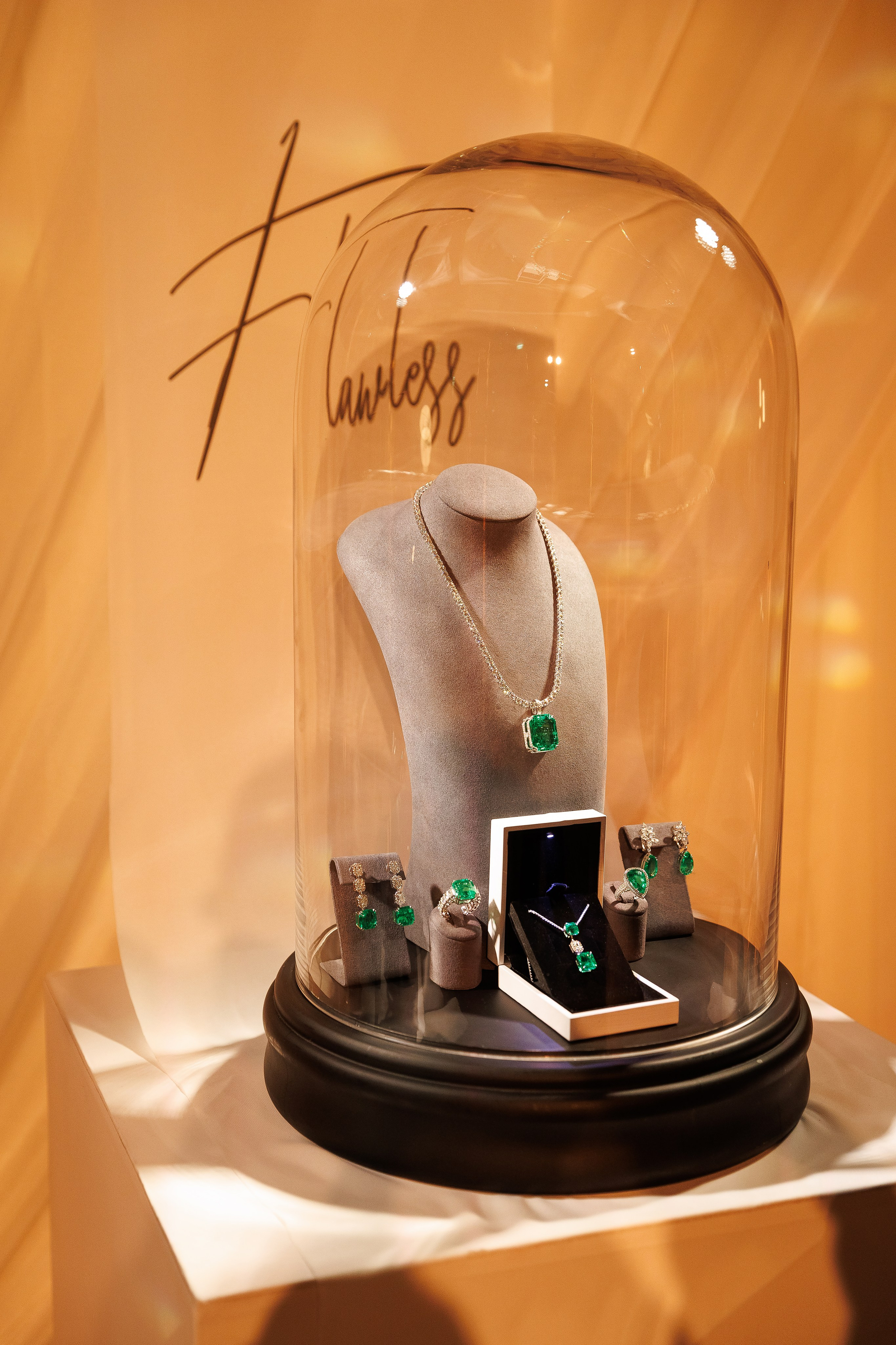 Flawless: Предновогодний Ювелирный Вечер