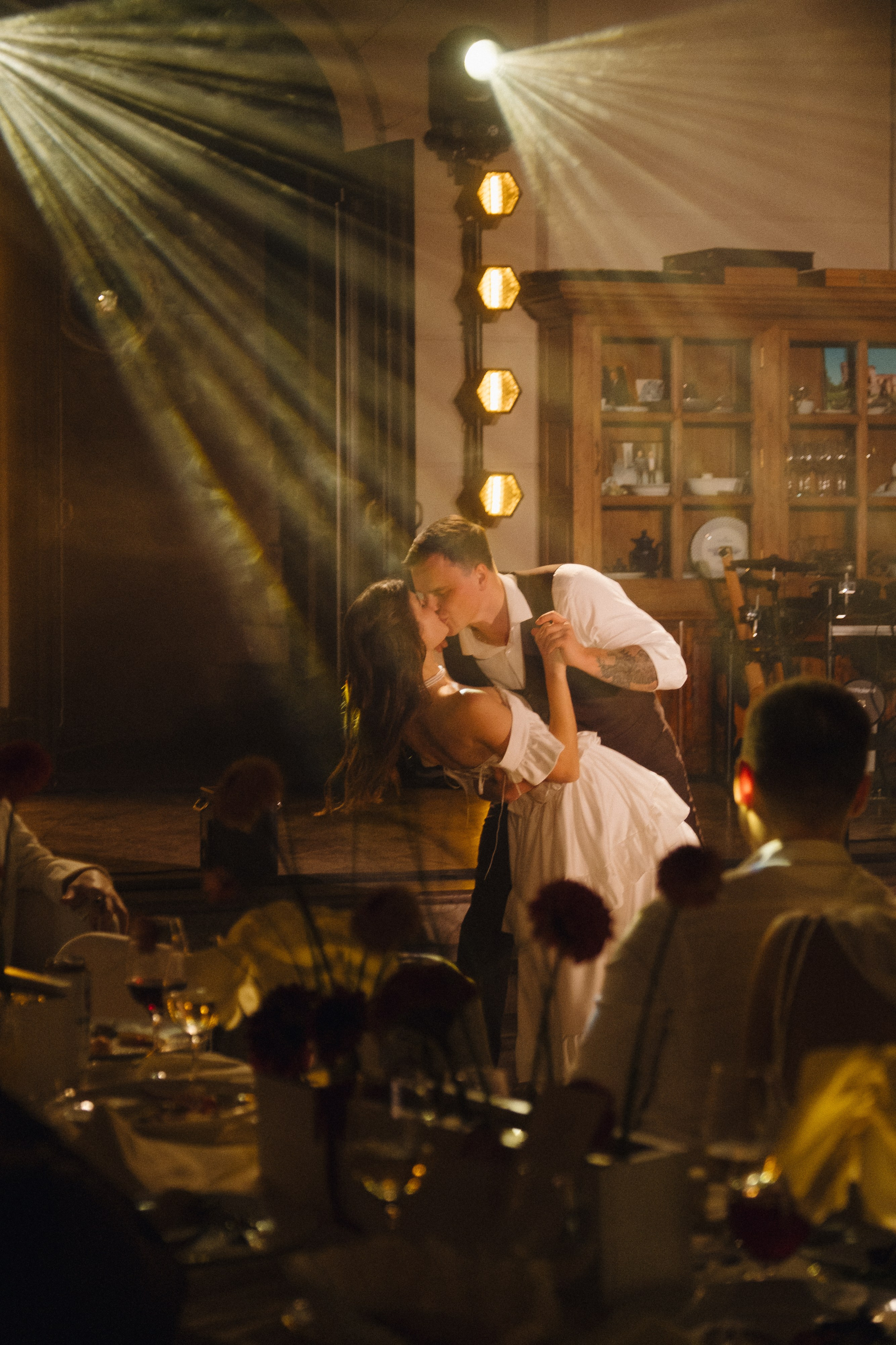 Свадьба в замке. Свадебный фотограф Таня Караисаева