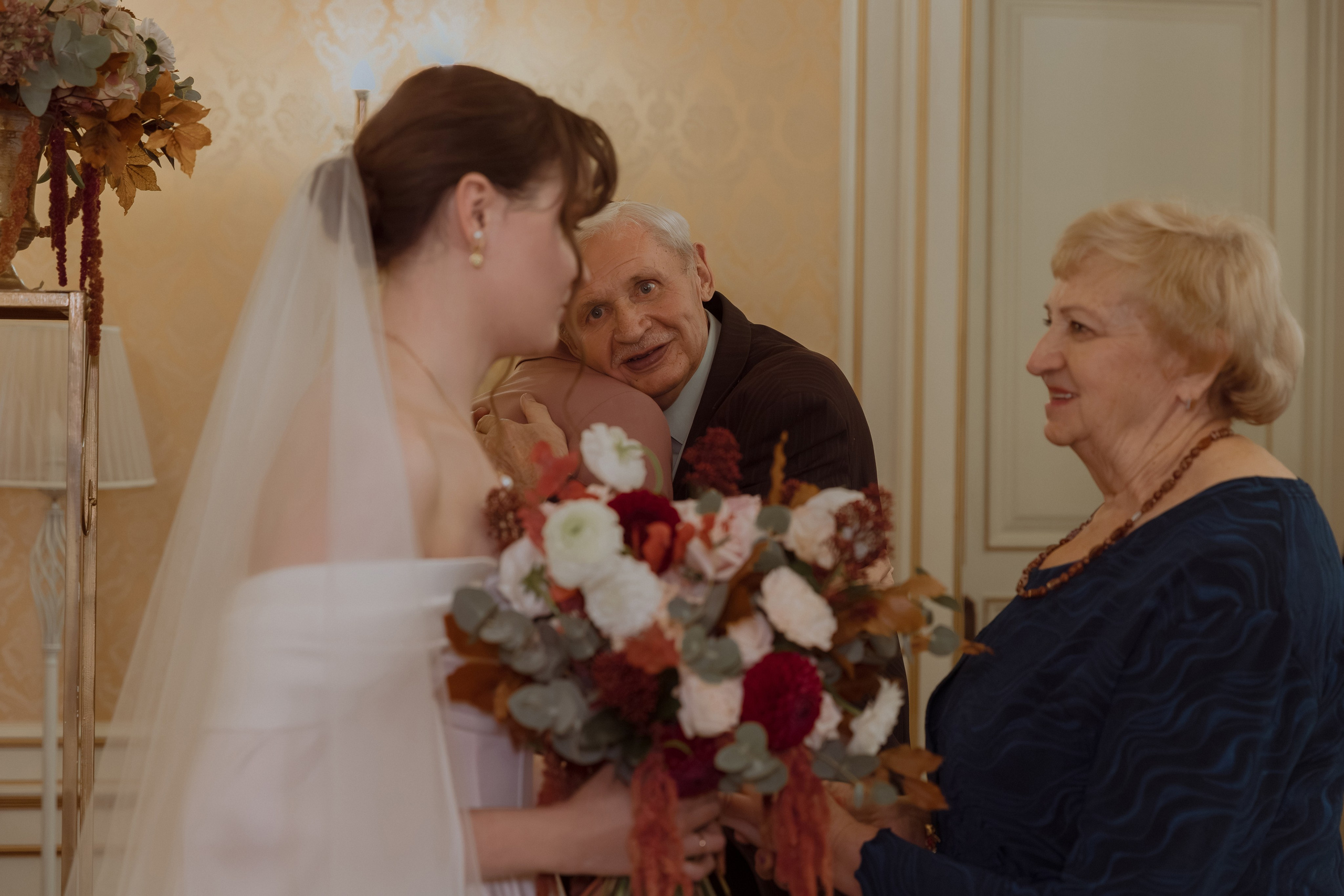 Welcome back to your own dinner party. Фотограф Лия Козловская Минск