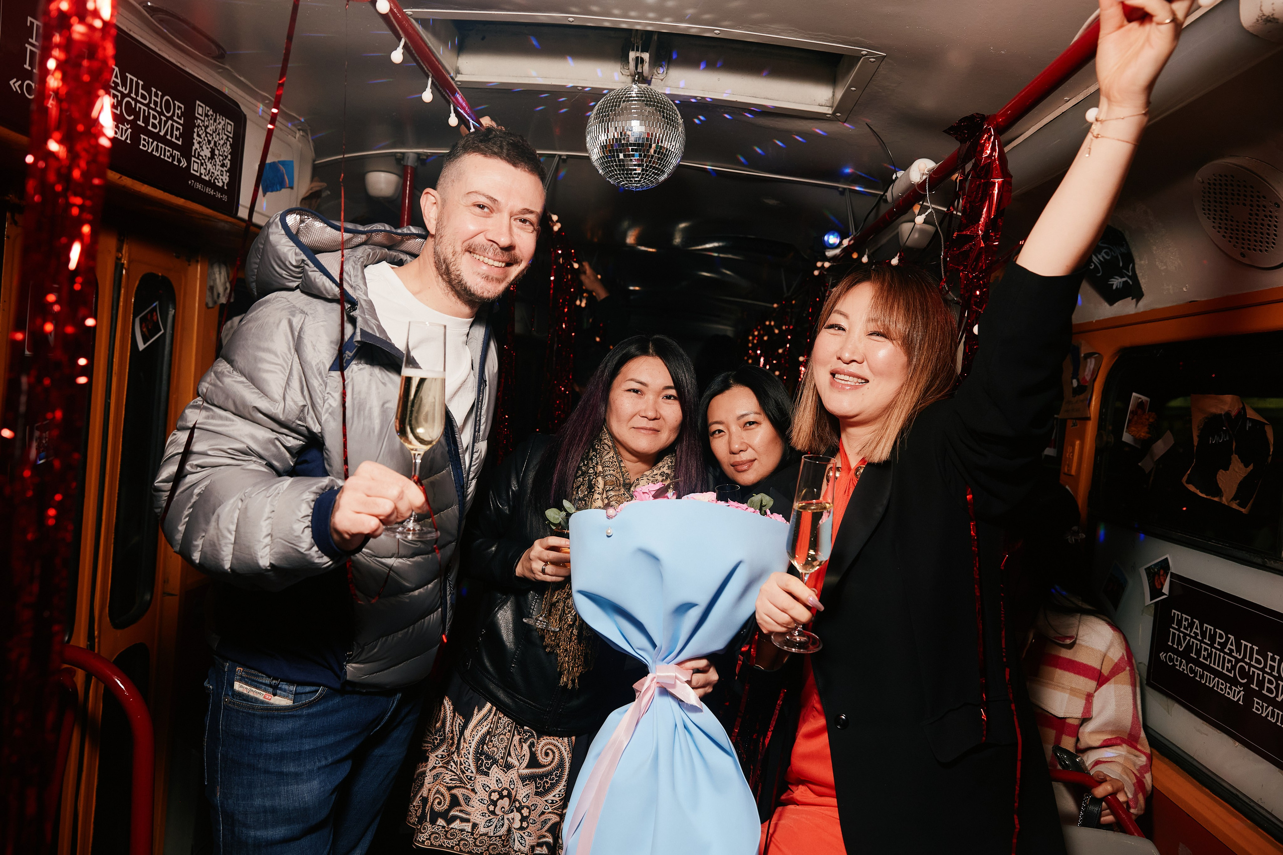 Tram 35 30.11. Свадебный репортажный фотограф краснодар максим дремов дрёмов фотосессия студия цена